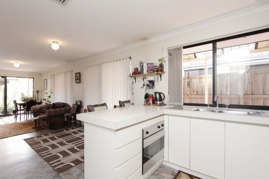 8 Toulon Lane, ELLENBROOK WA 6069, Ellenbrook - Thumbnail 7