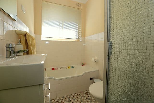 17 Unara Street, CAMPSIE NSW 2194, Campsie - Thumbnail 6
