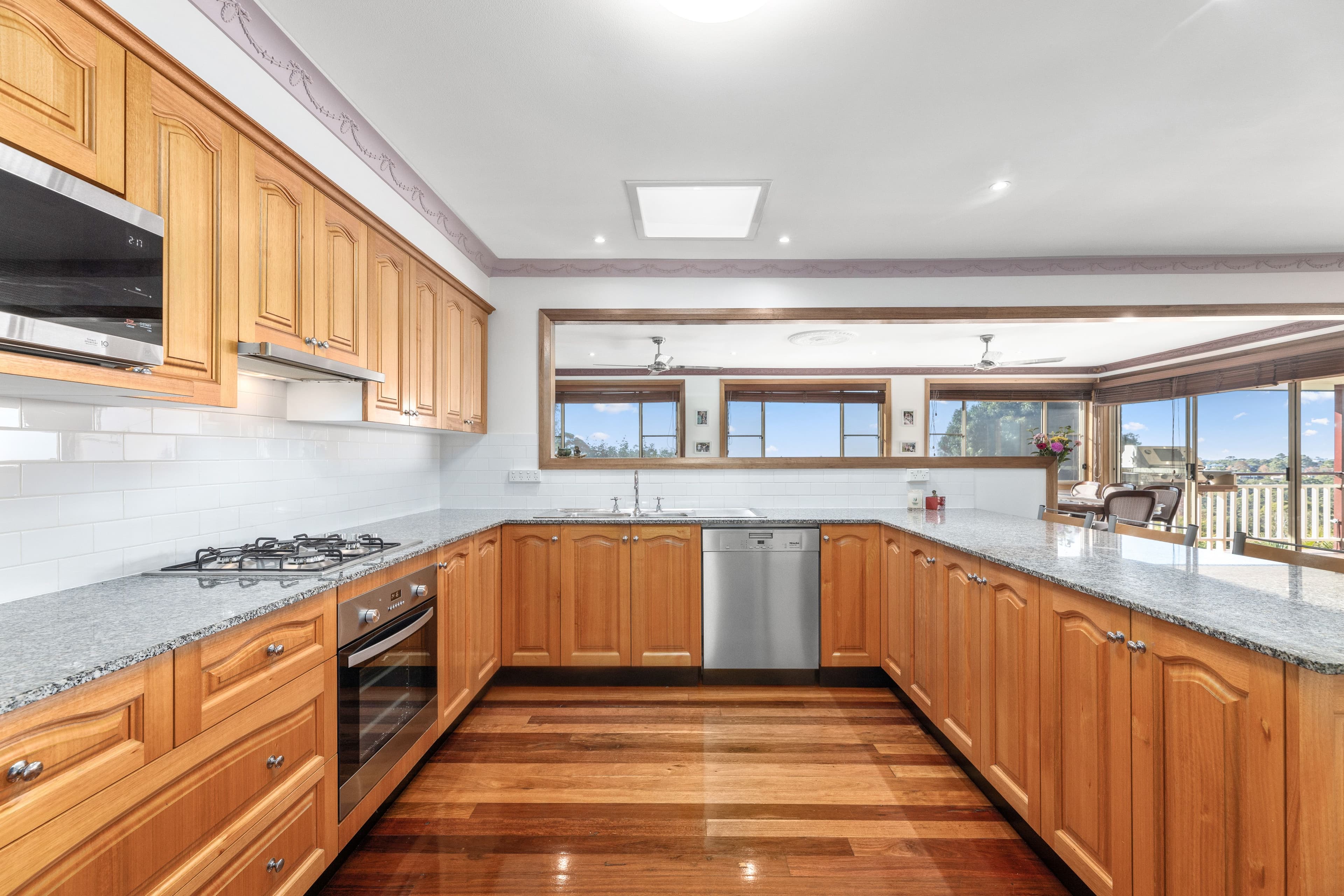 76 Giles Street, Yarrawarrah NSW 2233, Yarrawarrah - Thumbnail 4