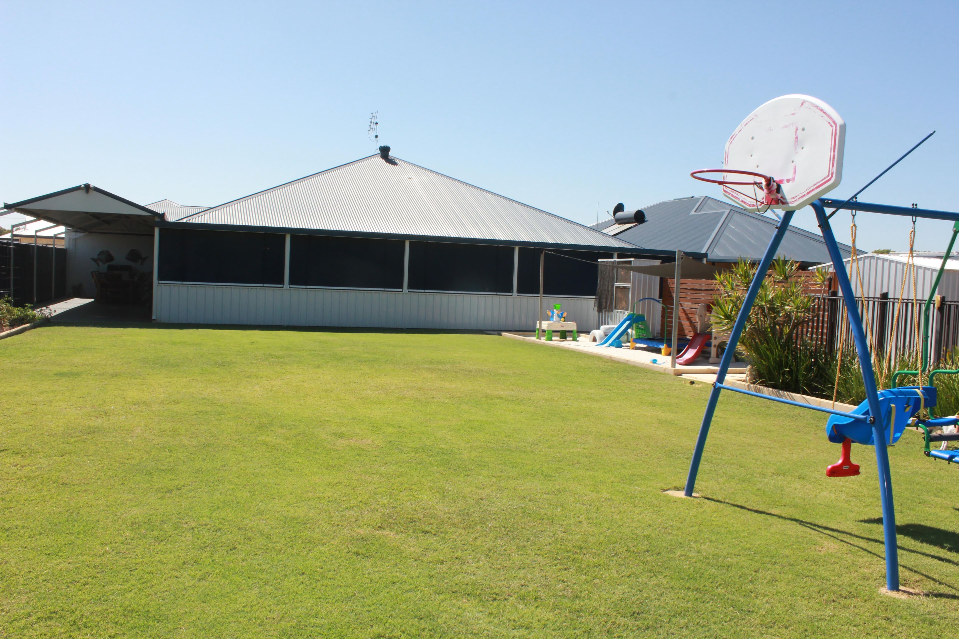 12 Gillam Drive, Dongara WA 6525, Dongara - Thumbnail 3