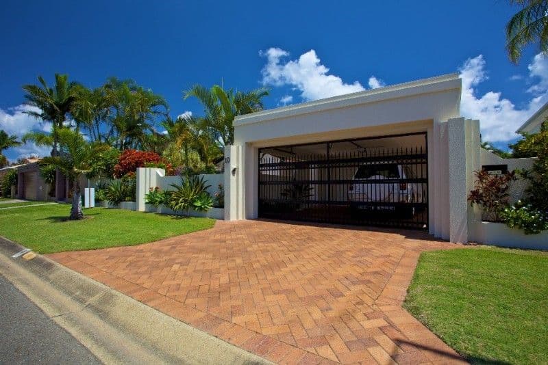 10 Midnight Court, RUNAWAY BAY QLD 4216, Runaway Bay - Thumbnail 5