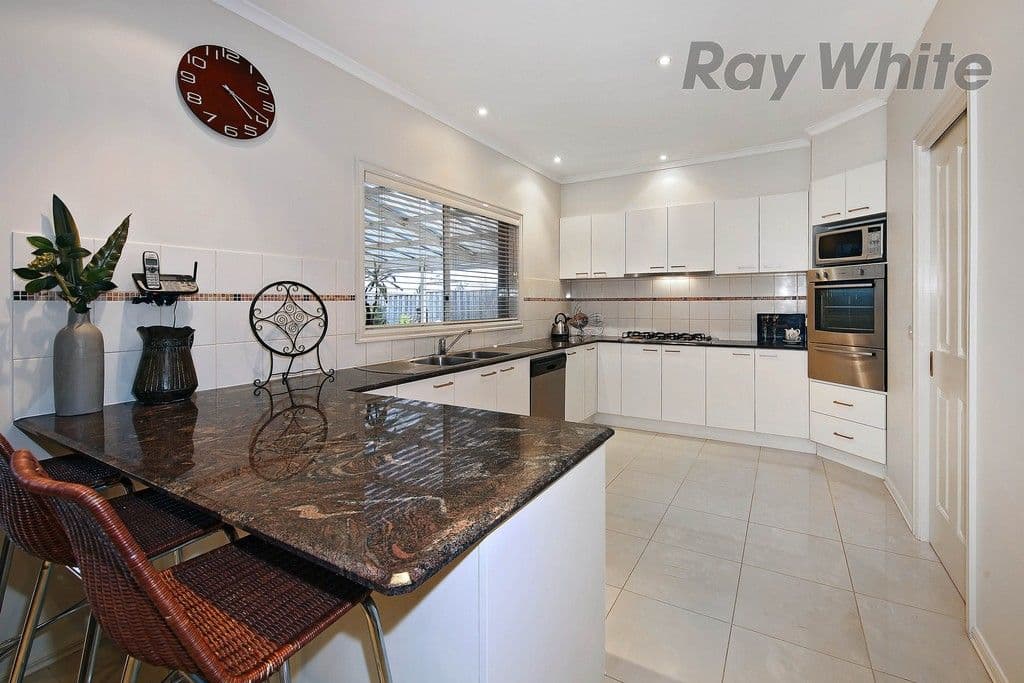 32 South Shore Avenue, Sanctuary Lakes VIC 3030, Sanctuary Lakes - Thumbnail 8