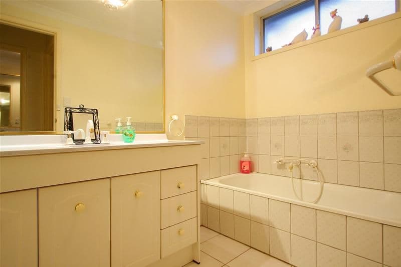 30 Lee Anne Crescent, BUNDOORA VIC 3083, Bundoora - Thumbnail 8