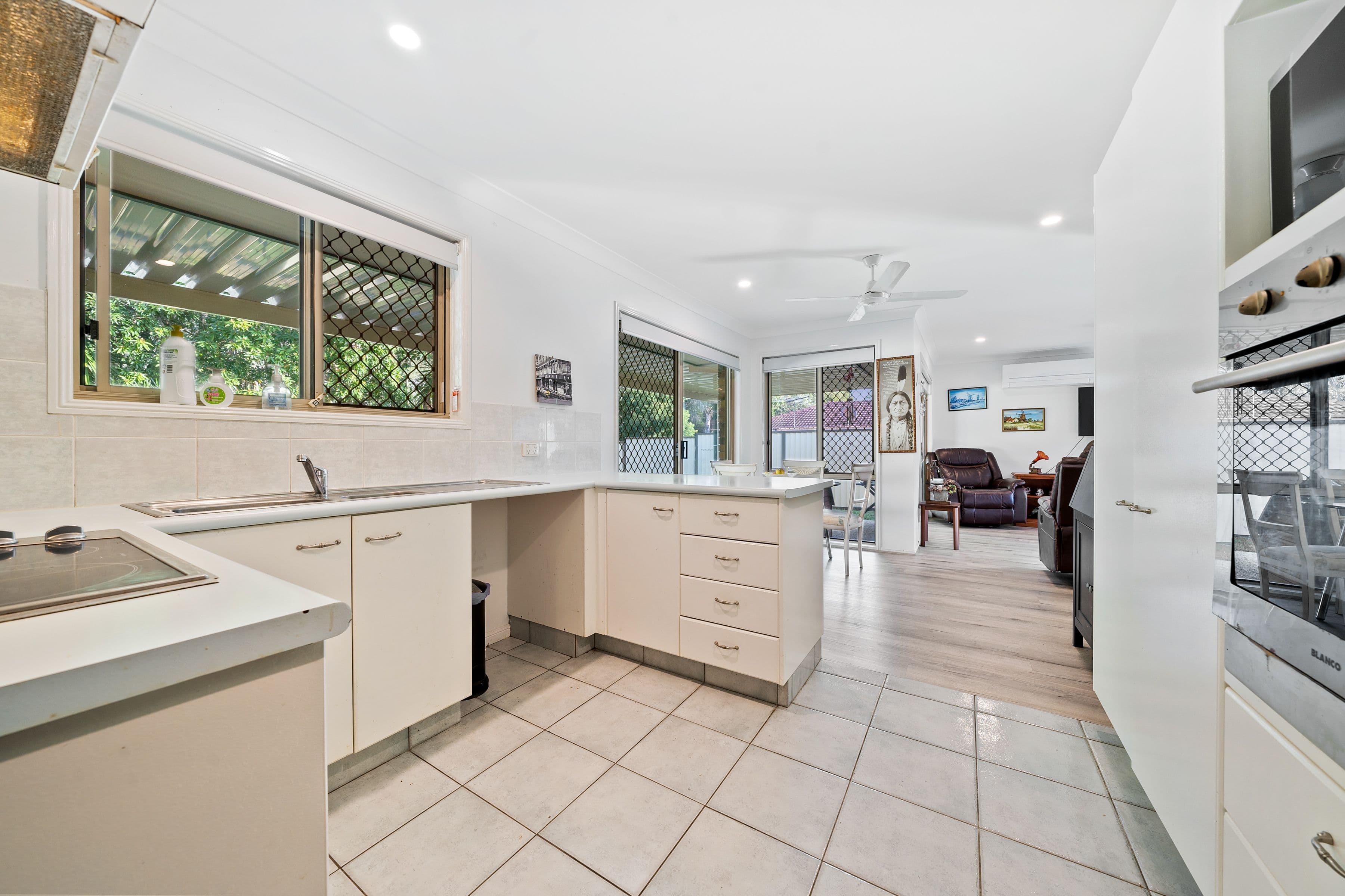 42 Hampden Crescent, Heritage Park QLD 4118, Heritage Park - Thumbnail 5