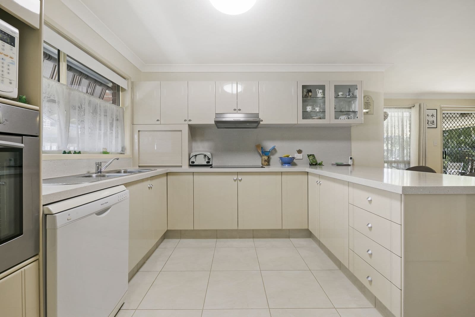 11 Tolai Court, Mudgeeraba QLD 4213, Mudgeeraba - Thumbnail 4