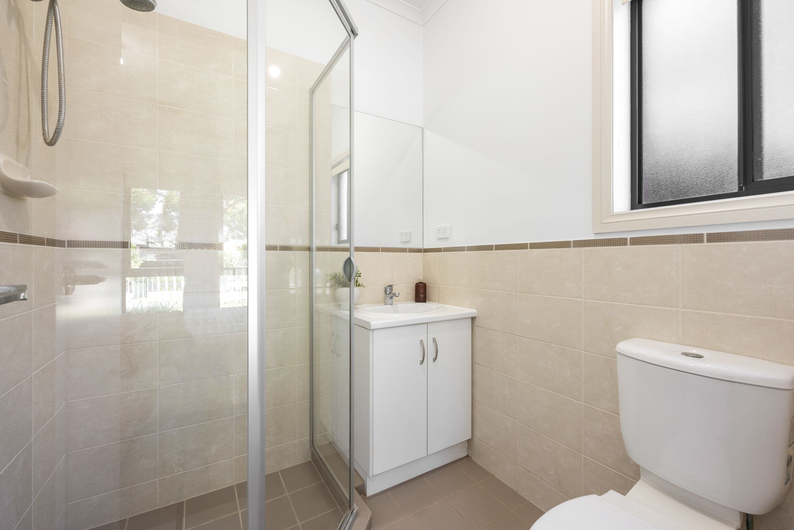 4 Manunda Avenue, Windsor Gardens SA 5087, Windsor Gardens - Thumbnail 4