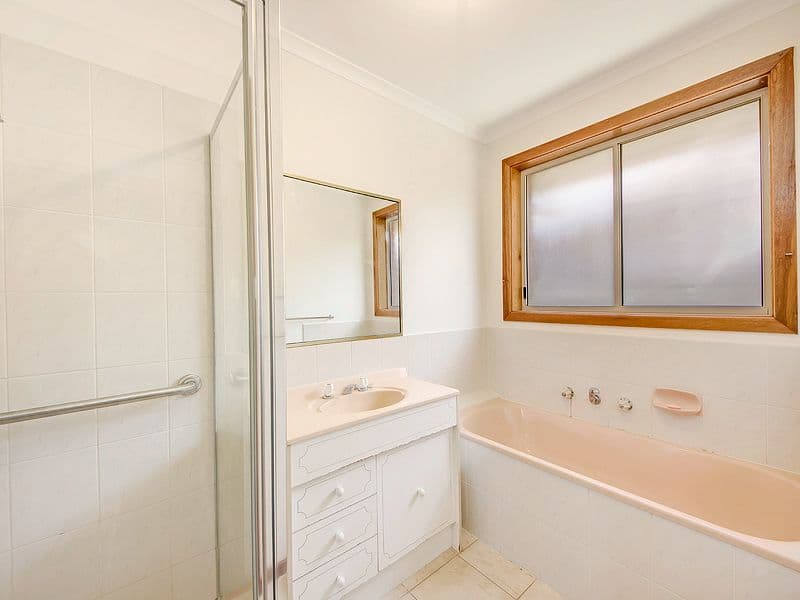 2 Manfred Avenue, ST ALBANS VIC 3021, St Albans - Thumbnail 4