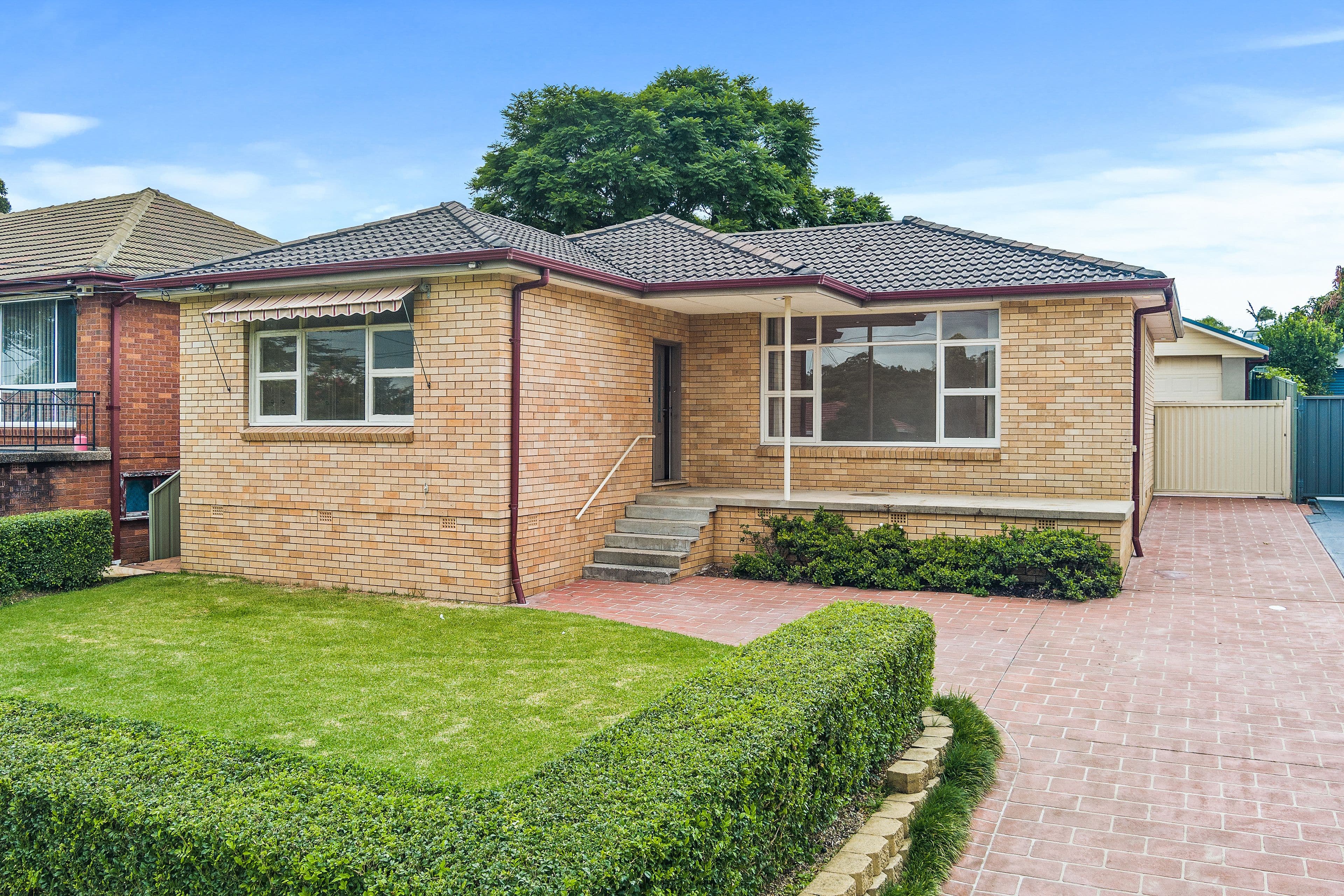 20 Waterside Parade, Peakhurst Heights NSW 2210, Peakhurst Heights - Image 1