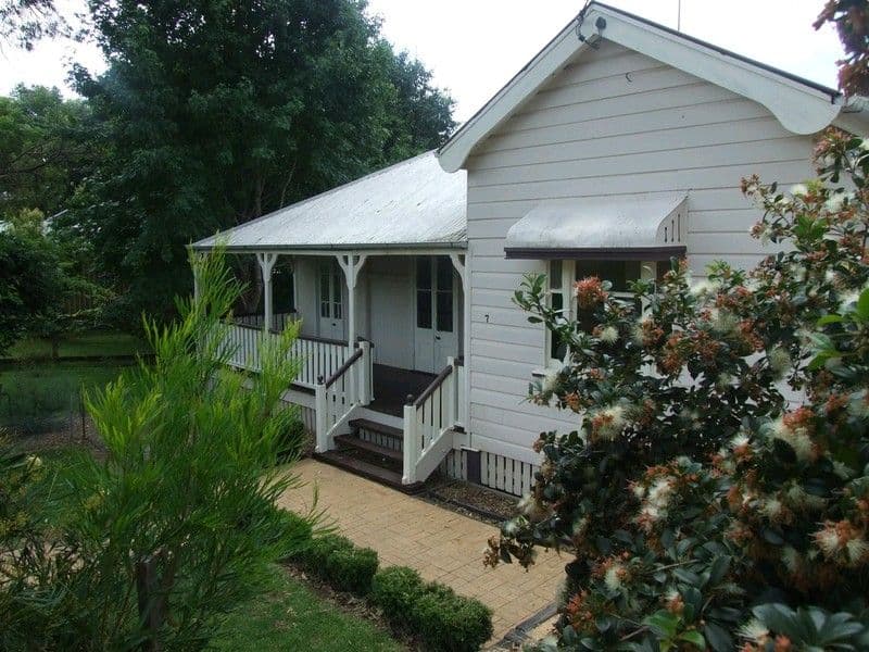 7 Creek Street, CROWS NEST QLD 4355, Crows Nest - Image 1