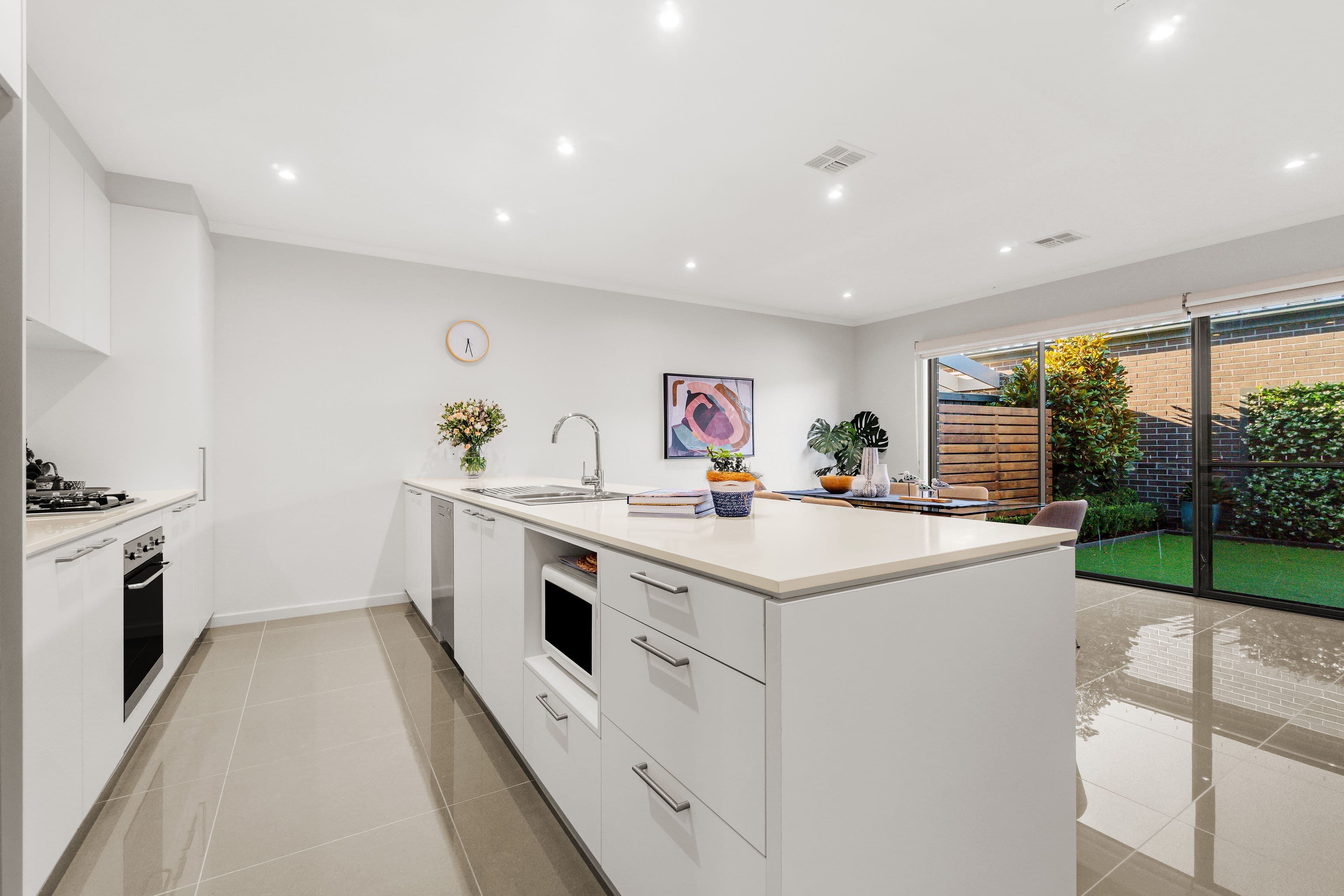108 Harcrest Boulevard, Wantirna South VIC 3152, Wantirna South - Thumbnail 2