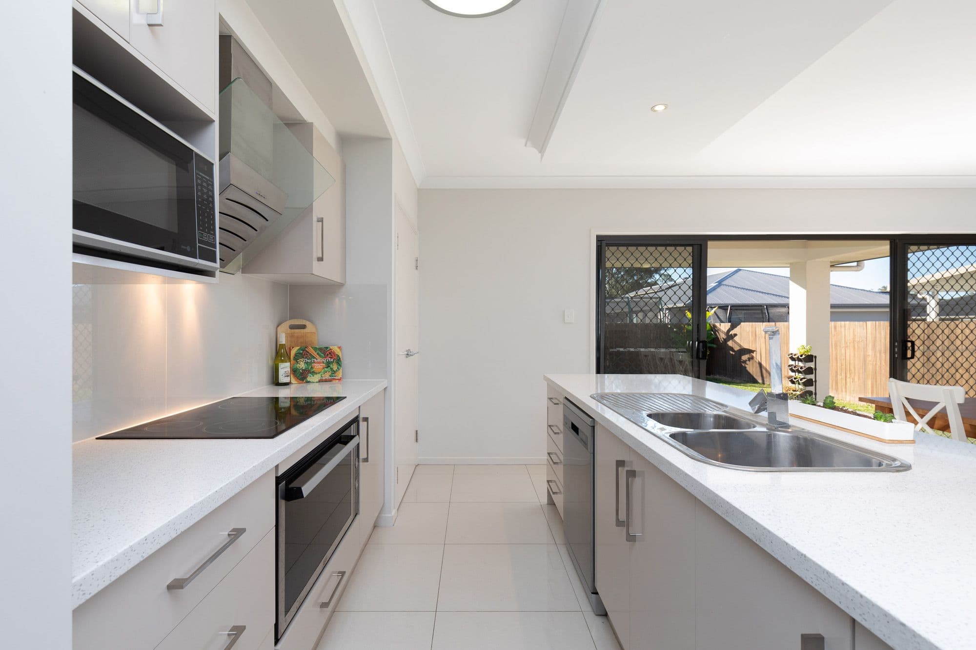 18 Pamphlett Street, Oxley QLD 4075, Oxley - Thumbnail 3
