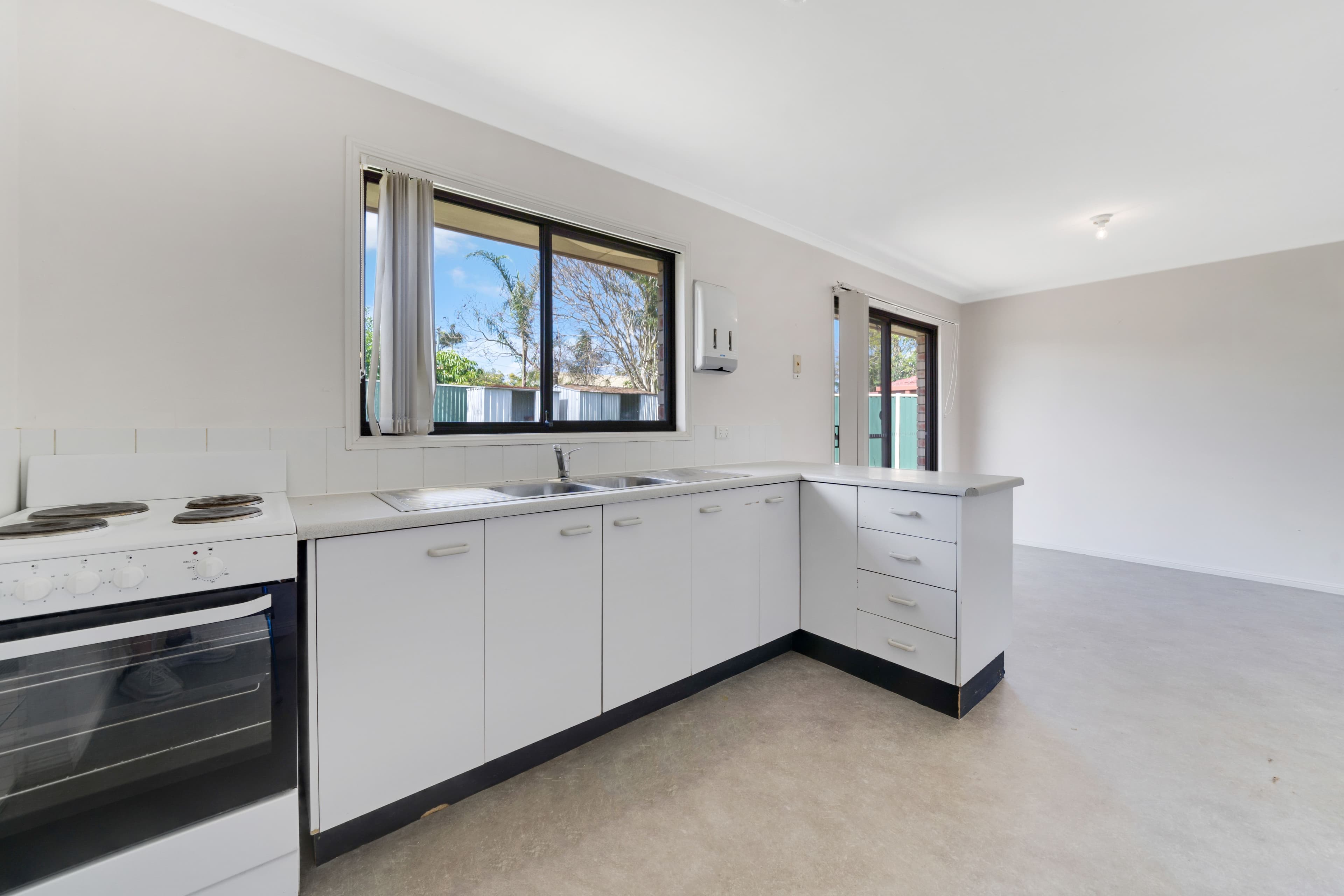 11 Bolan Court, Crestmead QLD 4132, Crestmead - Thumbnail 2