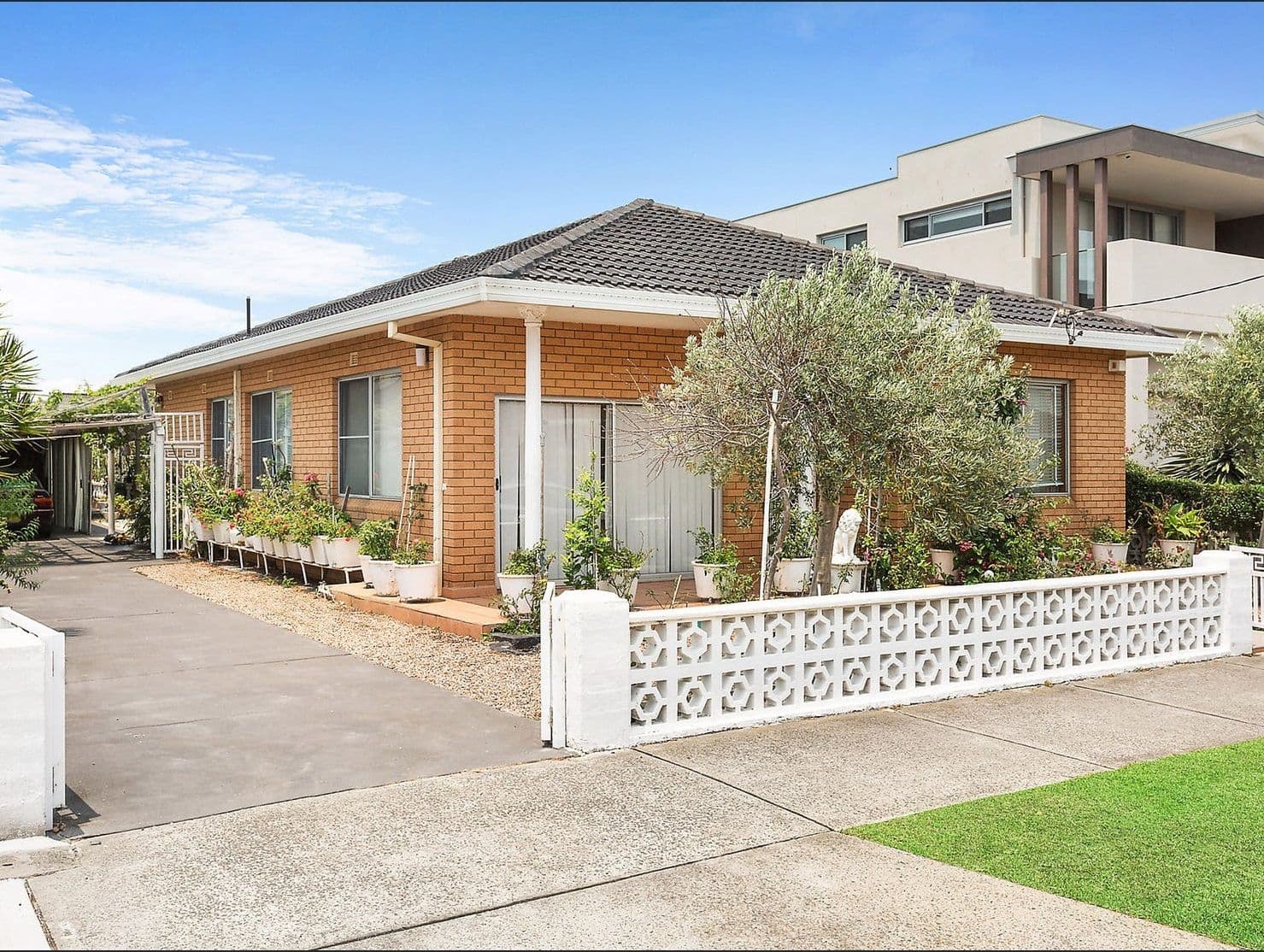11 Reading Road, BRIGHTON-LE-SANDS NSW 2216, Brighton-Le-Sands - Thumbnail 2