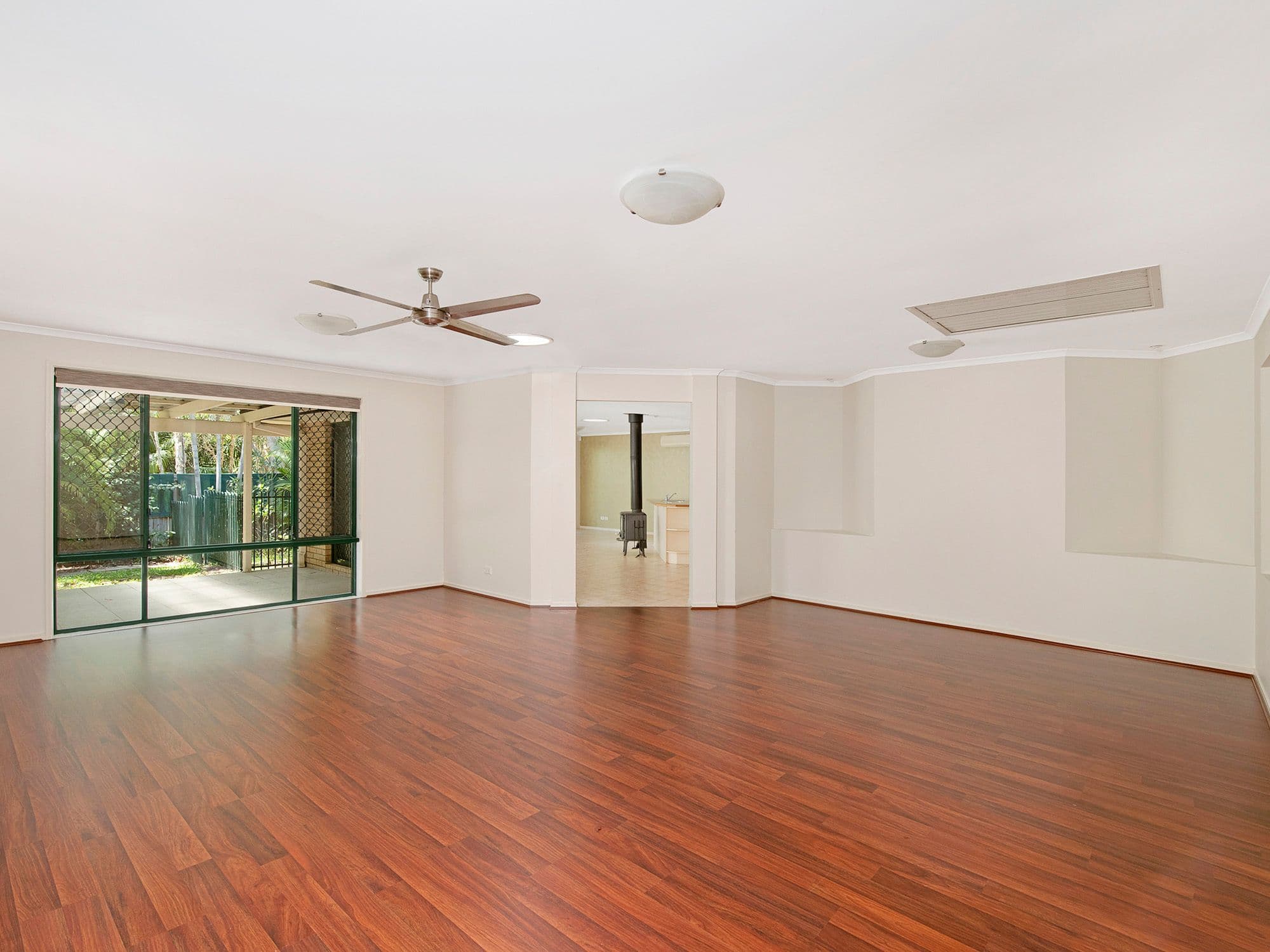 11 Chiswick Place, Forest Lake QLD 4078, Forest Lake - Thumbnail 3