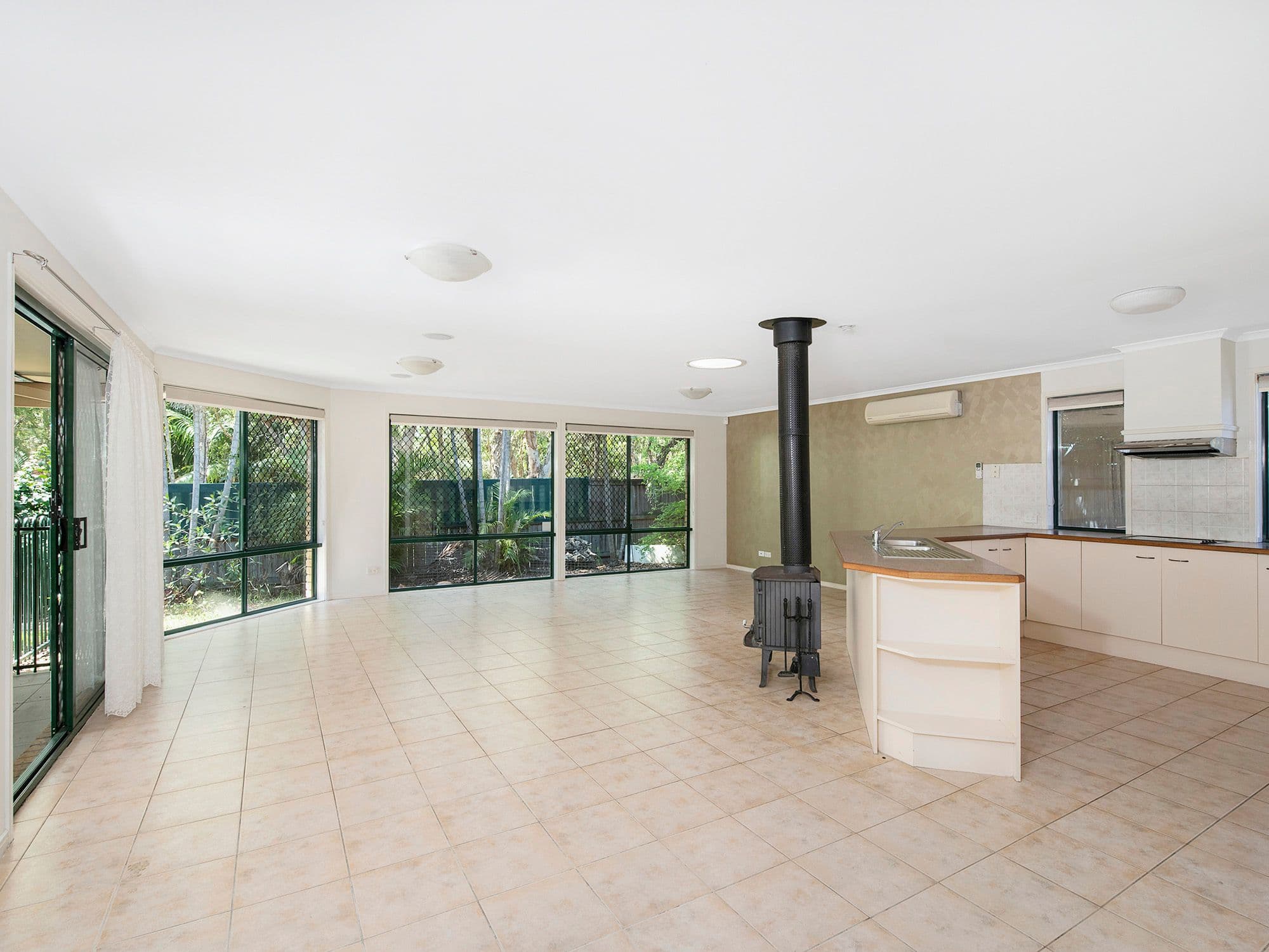 11 Chiswick Place, Forest Lake QLD 4078, Forest Lake - Thumbnail 5