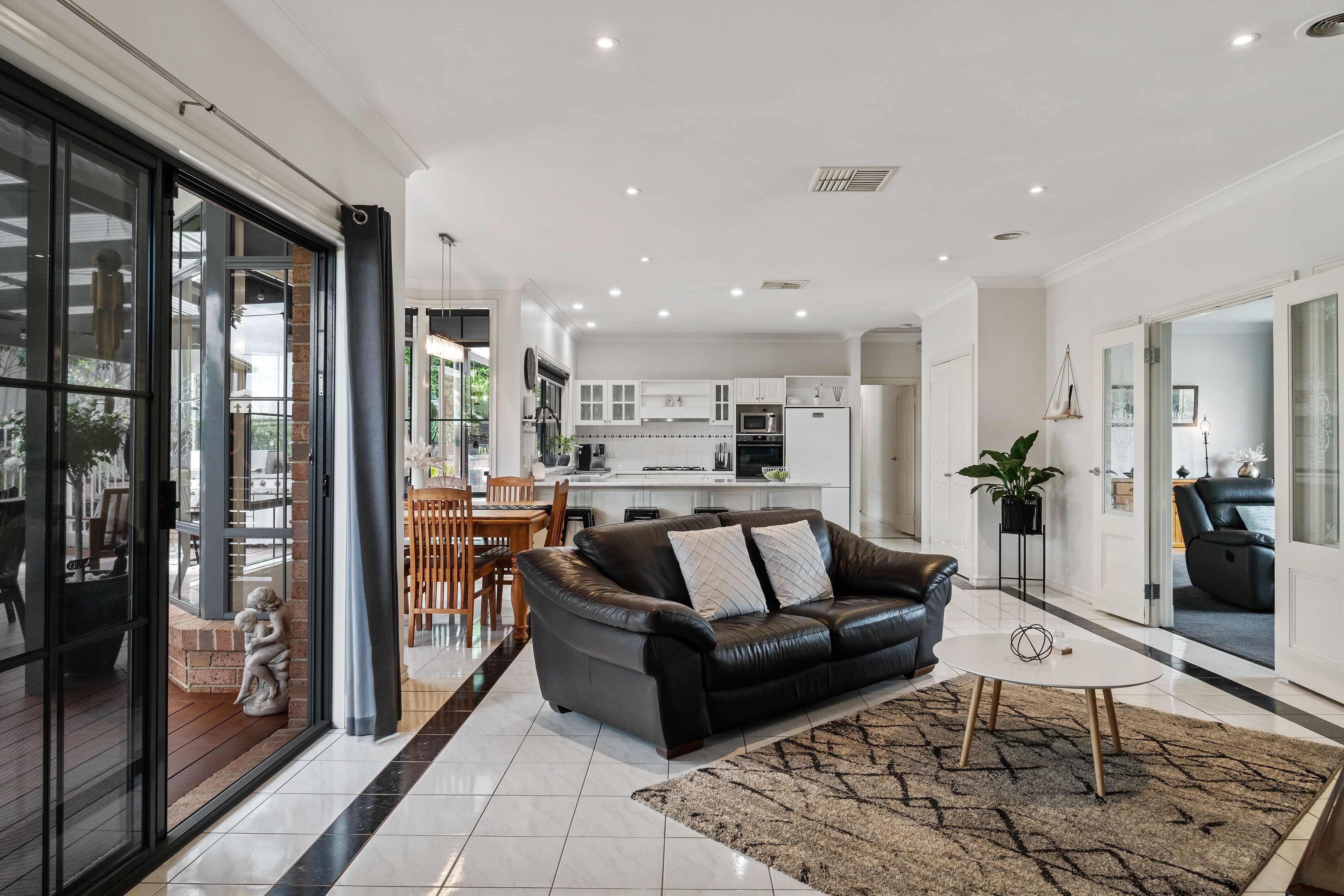15 Parkview Terrace, Chirnside Park VIC 3116, Chirnside Park - Thumbnail 6