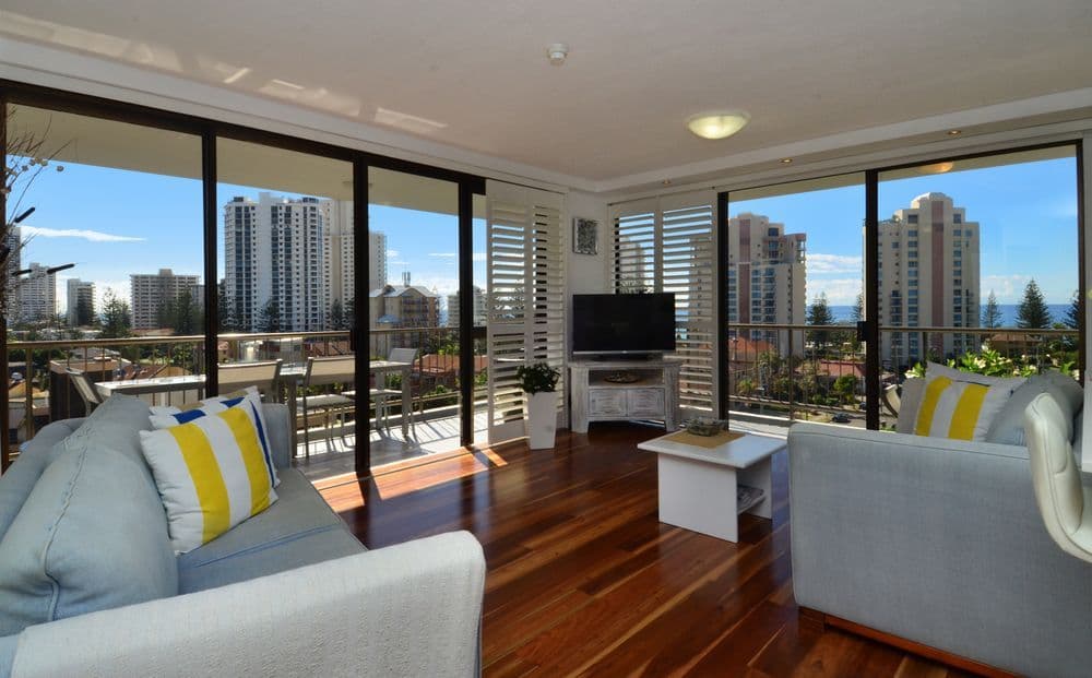 22 Armick Avenue, BROADBEACH QLD 4218, Broadbeach - Thumbnail 2