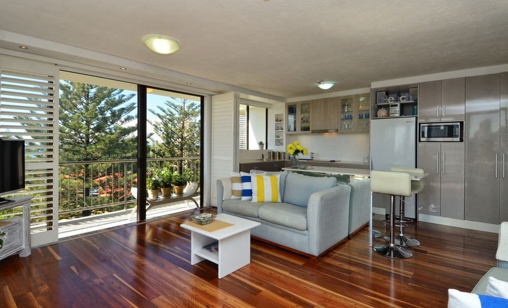 22 Armick Avenue, BROADBEACH QLD 4218, Broadbeach - Thumbnail 8