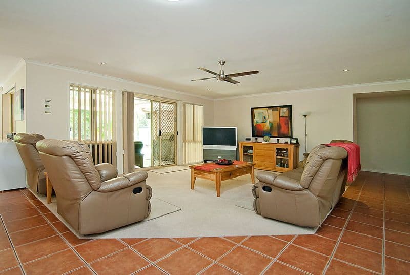 10  Silverdell Crescent, PARKINSON QLD 4115, Parkinson - Thumbnail 3