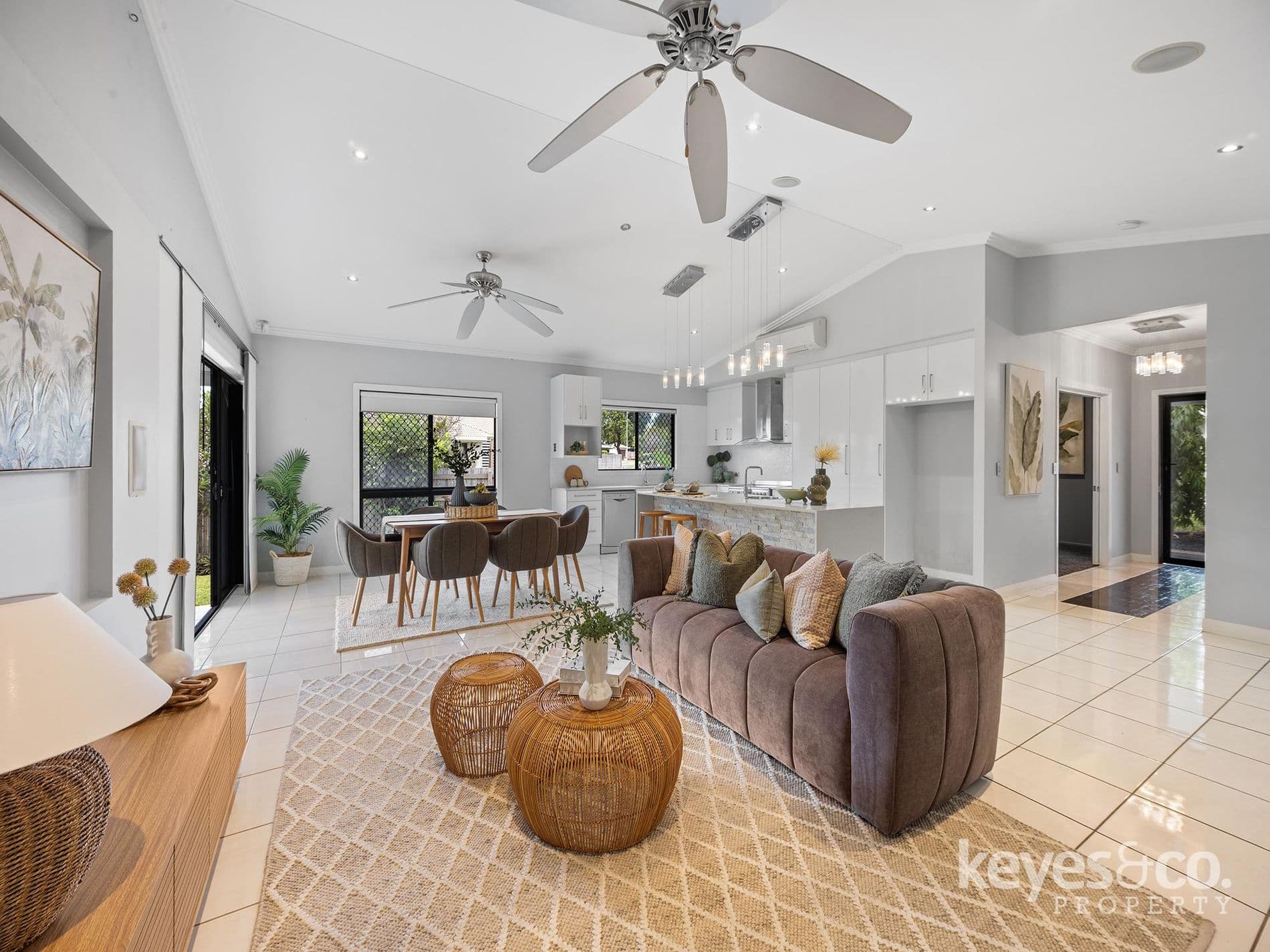 Space, Style and Side Access, Klewarra Boulevard - Image 1