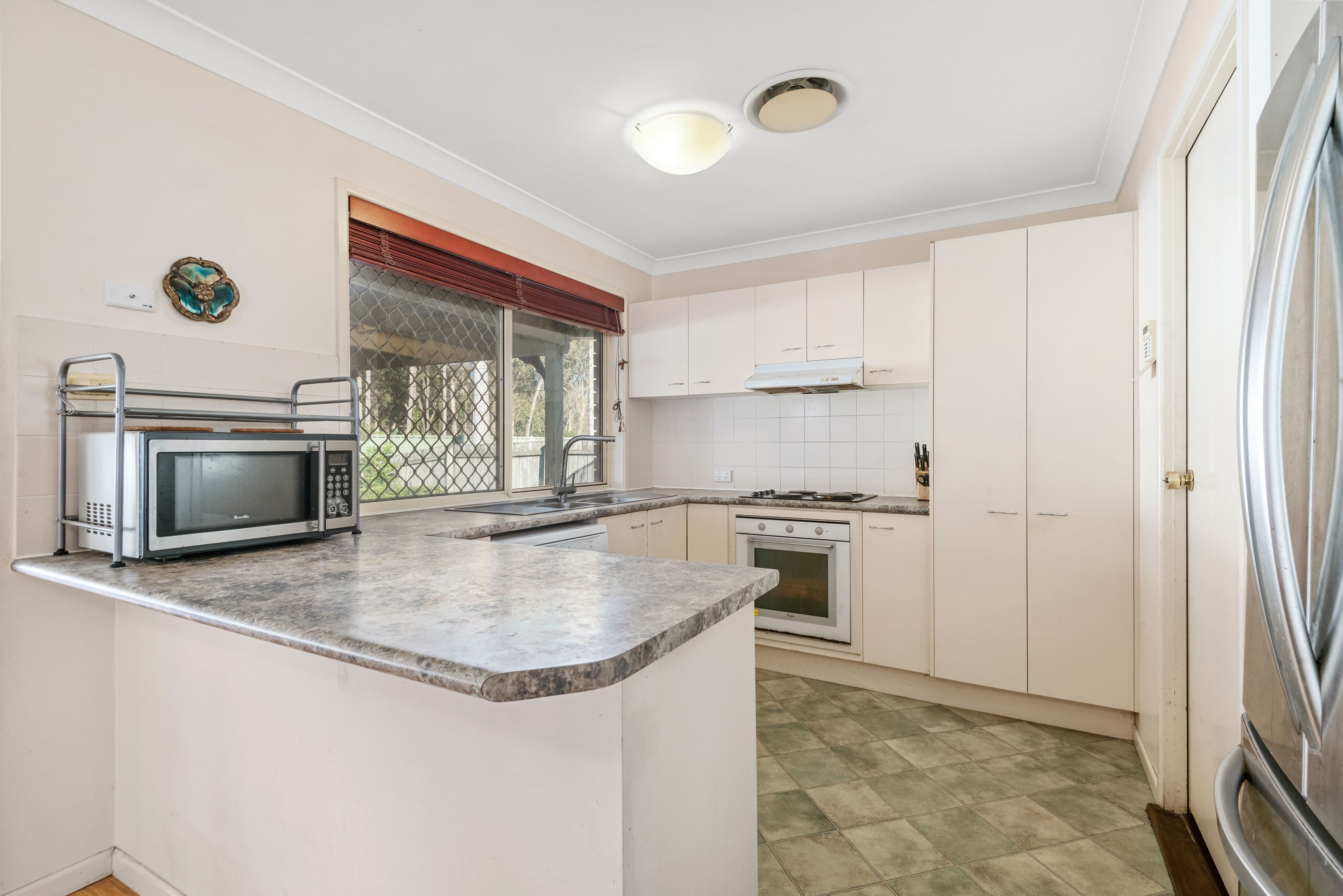 12 Savanna Place, Eight Mile Plains QLD 4113, Eight Mile Plains - Thumbnail 6
