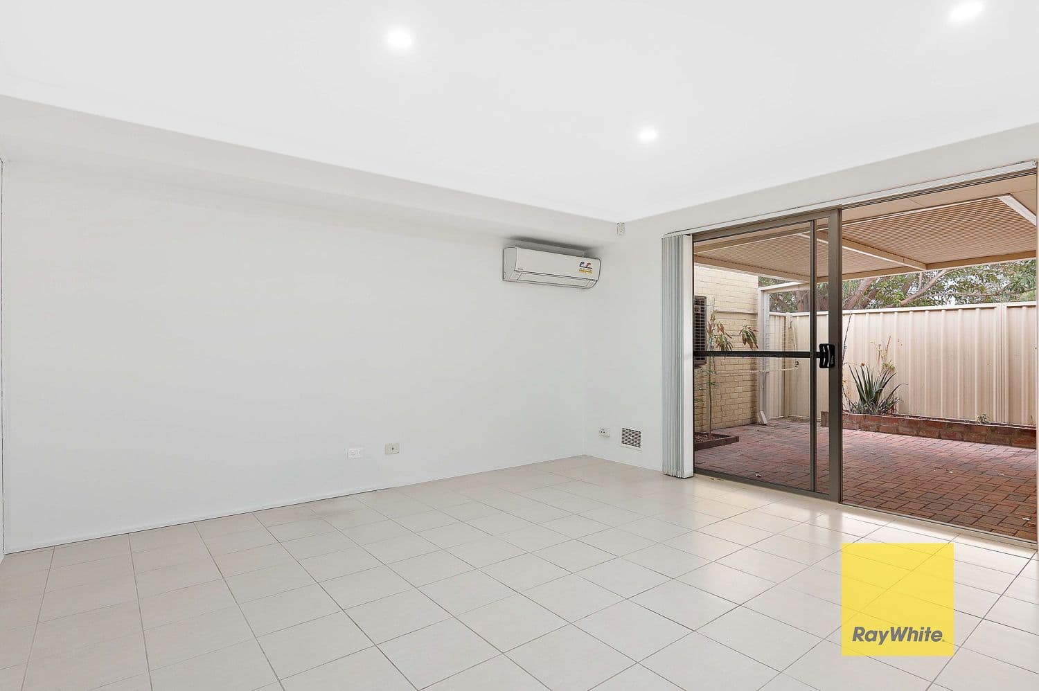 42 Merrifield Avenue, Kelmscott WA 6111, Kelmscott - Thumbnail 6