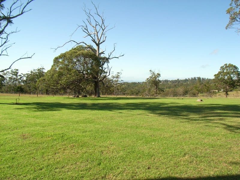 11 Bradys Road, HIGHFIELDS QLD 4352, Highfields - Thumbnail 4