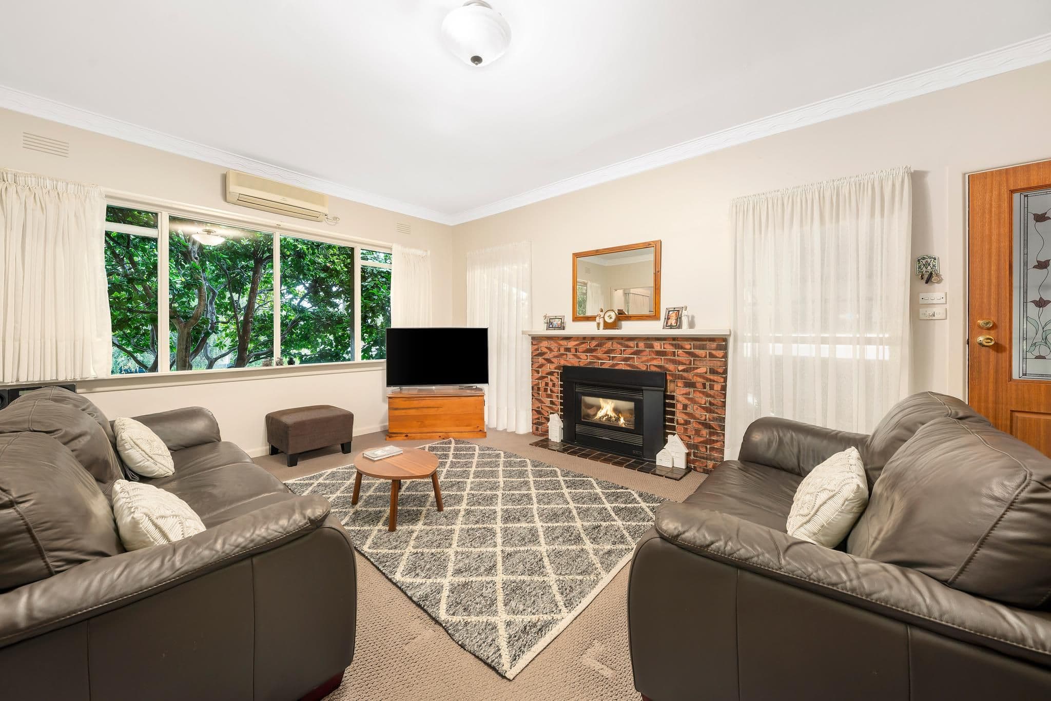 10 Beaumont Street, Vermont VIC 3133, Vermont - Thumbnail 2