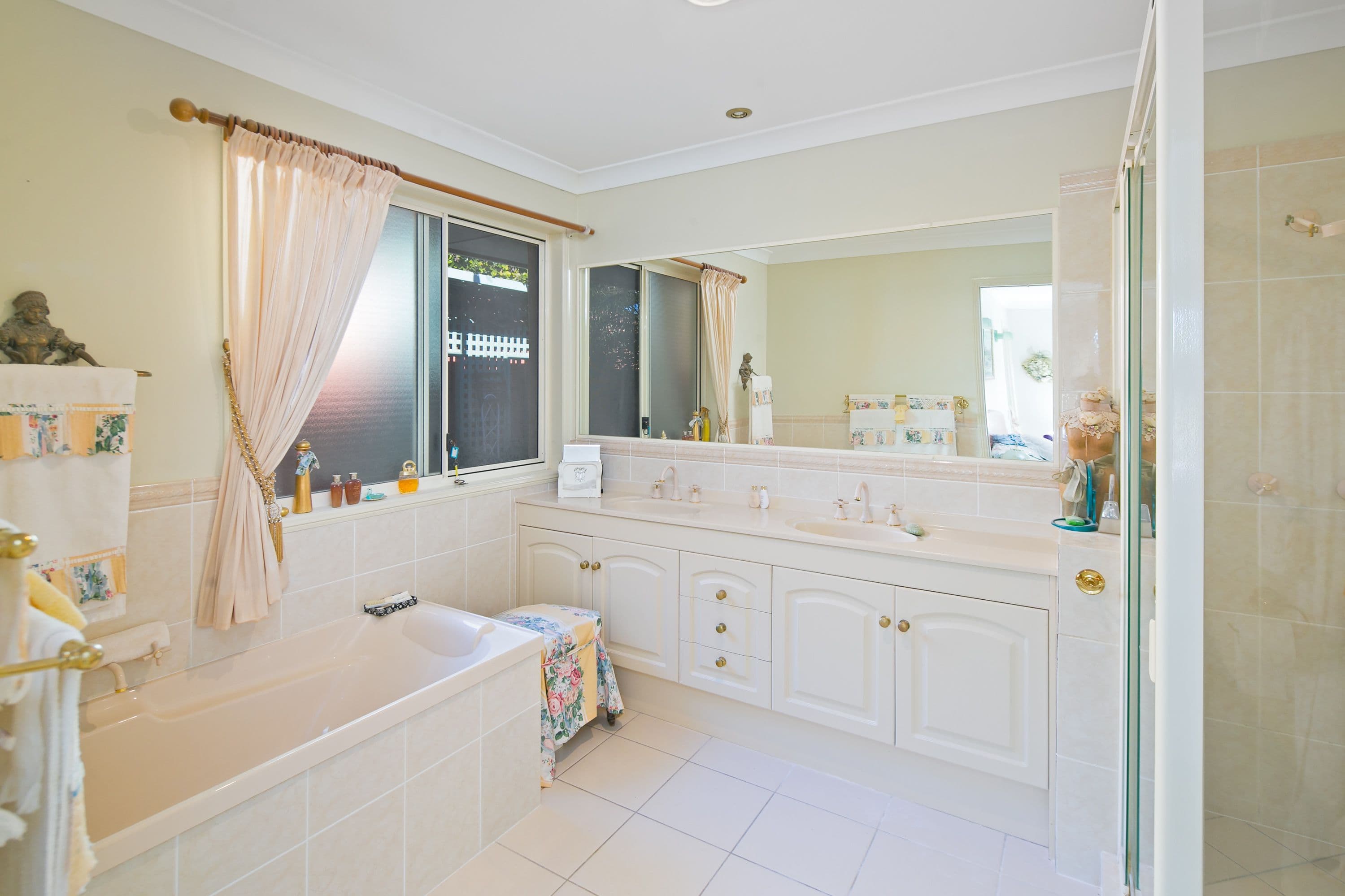 39 TRAFALGAR VALE Avenue, Wellington Point QLD 4160, Wellington Point - Thumbnail 6