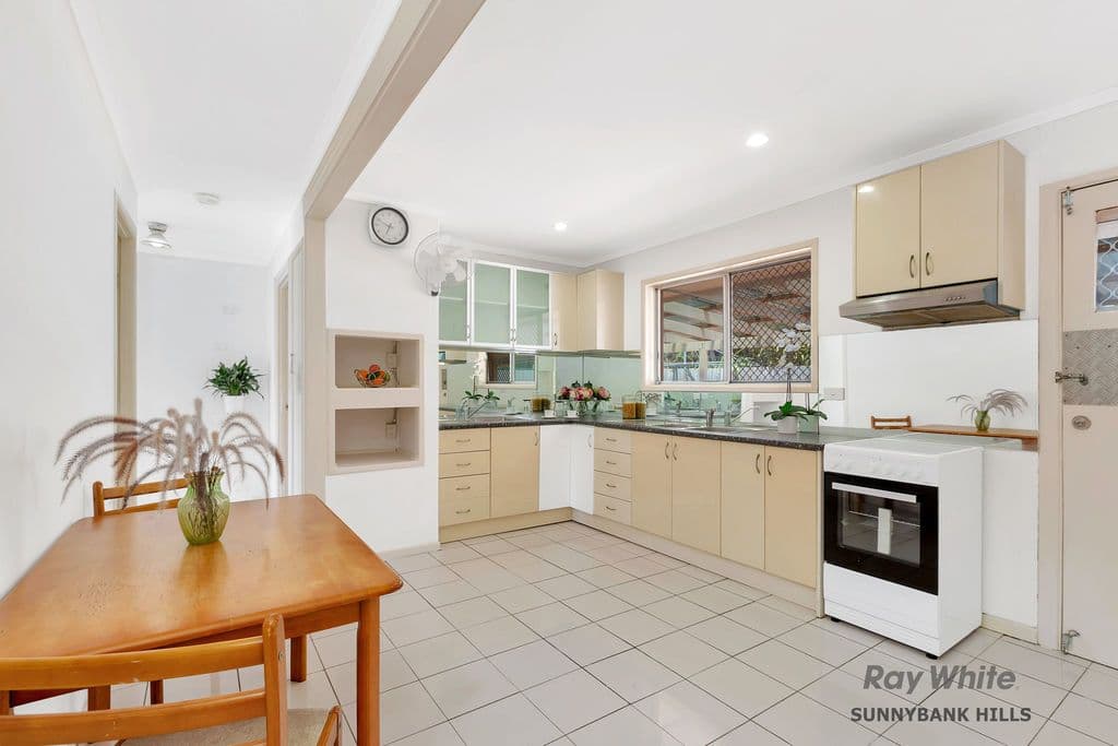 23 Arcoona Street, Sunnybank QLD 4109, Sunnybank - Thumbnail 3