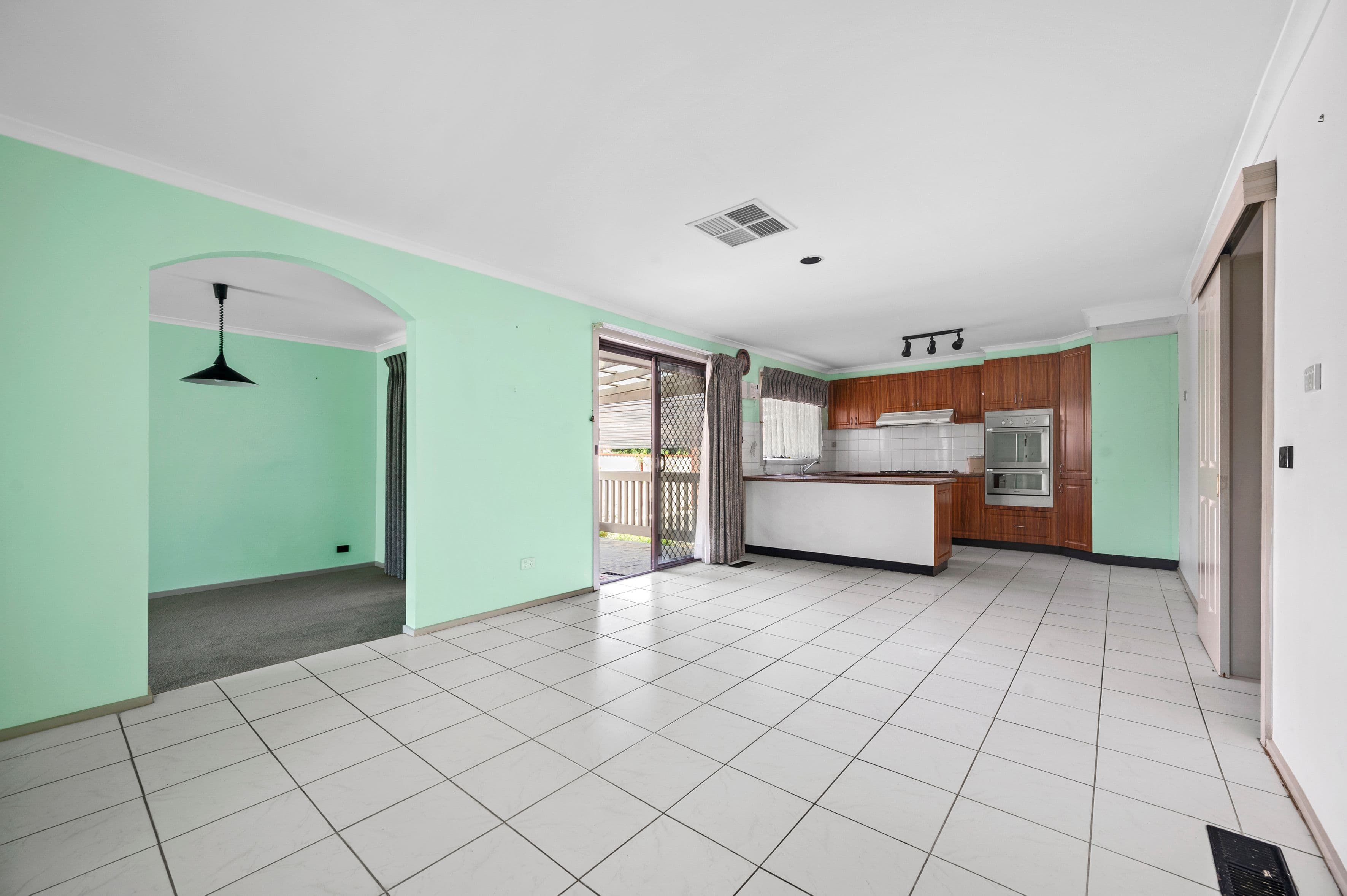 4 John Hunter Court, Mill Park VIC 3082, Mill Park - Thumbnail 3