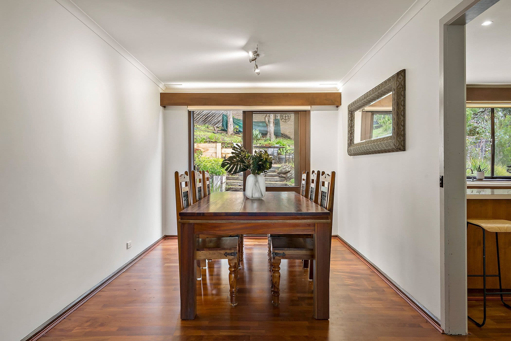 207 Scenic Crescent, Eltham North VIC 3095, Eltham North - Thumbnail 5