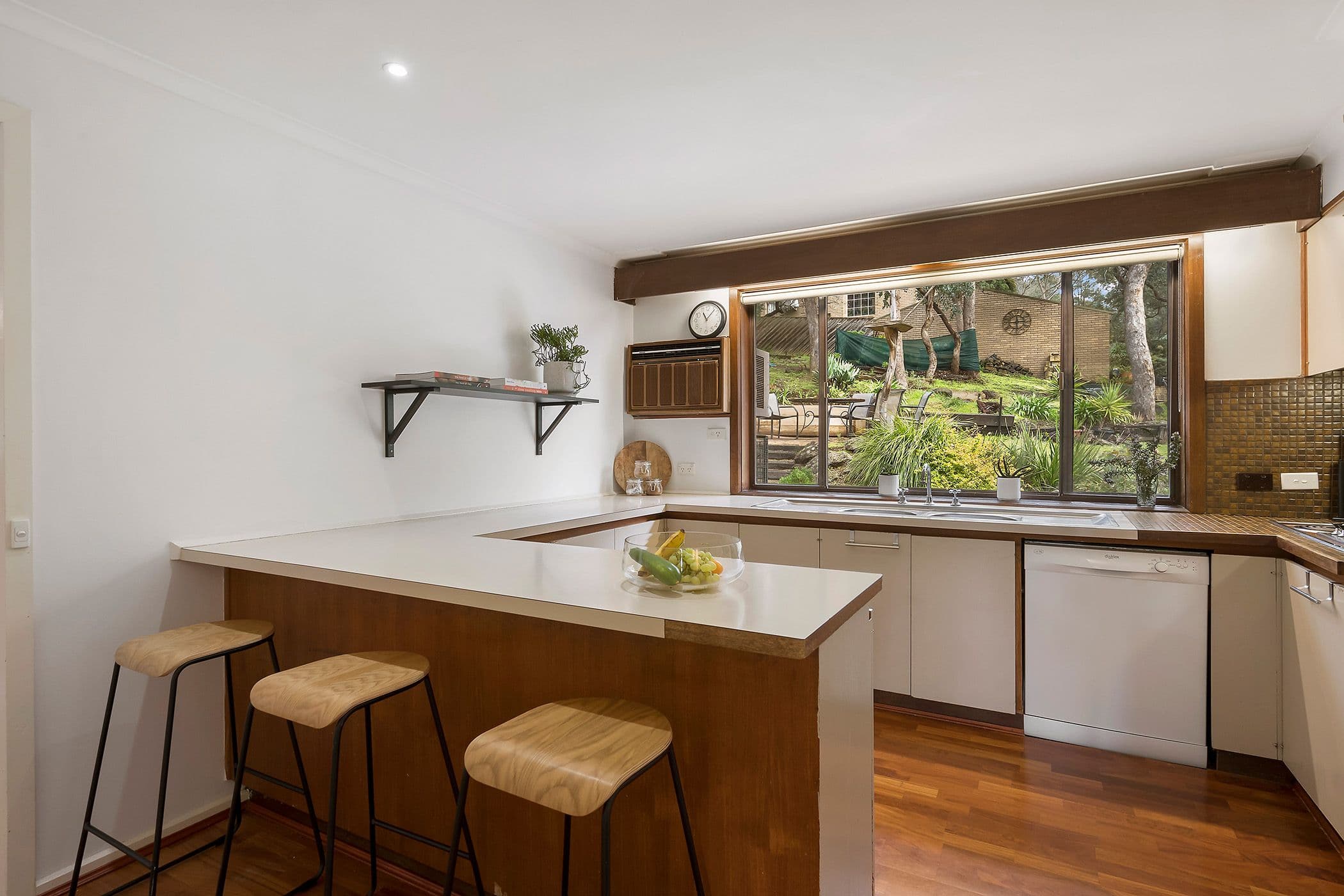 207 Scenic Crescent, Eltham North VIC 3095, Eltham North - Thumbnail 6