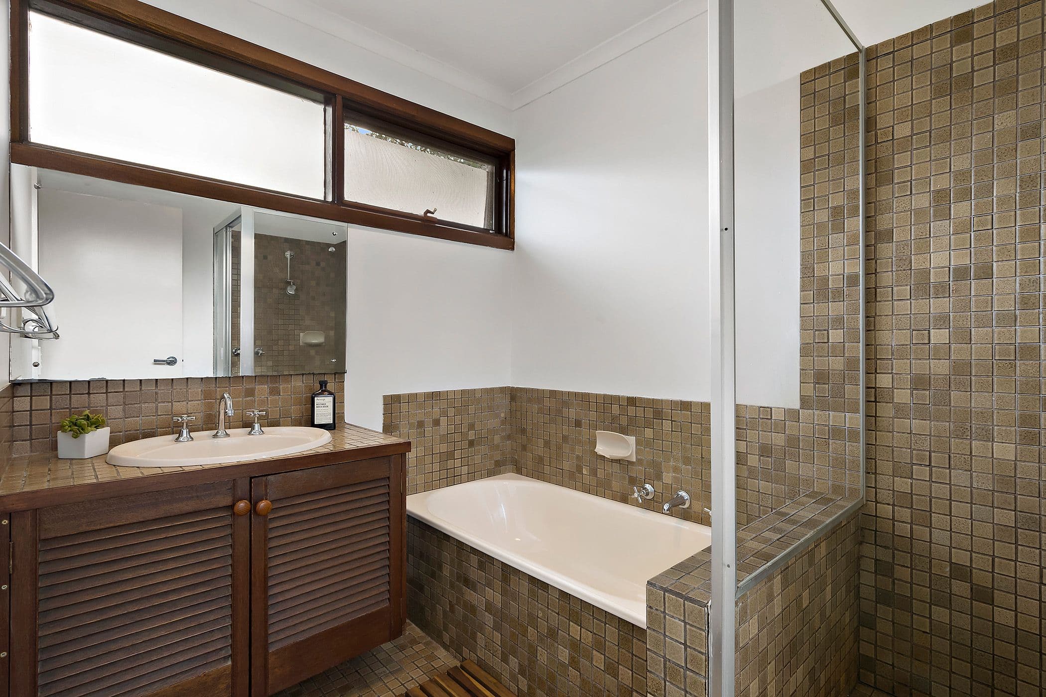 207 Scenic Crescent, Eltham North VIC 3095, Eltham North - Thumbnail 7