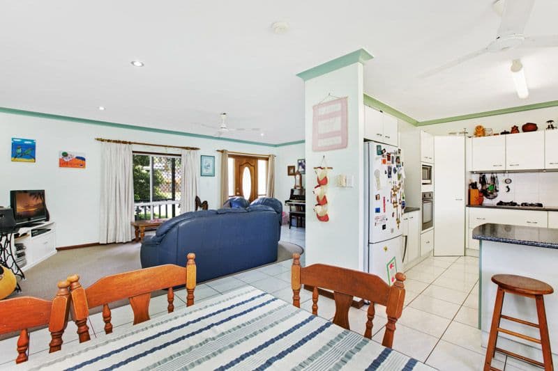 2 Snapper Close, MOUNT SHERIDAN QLD 4868, Mount Sheridan - Thumbnail 5