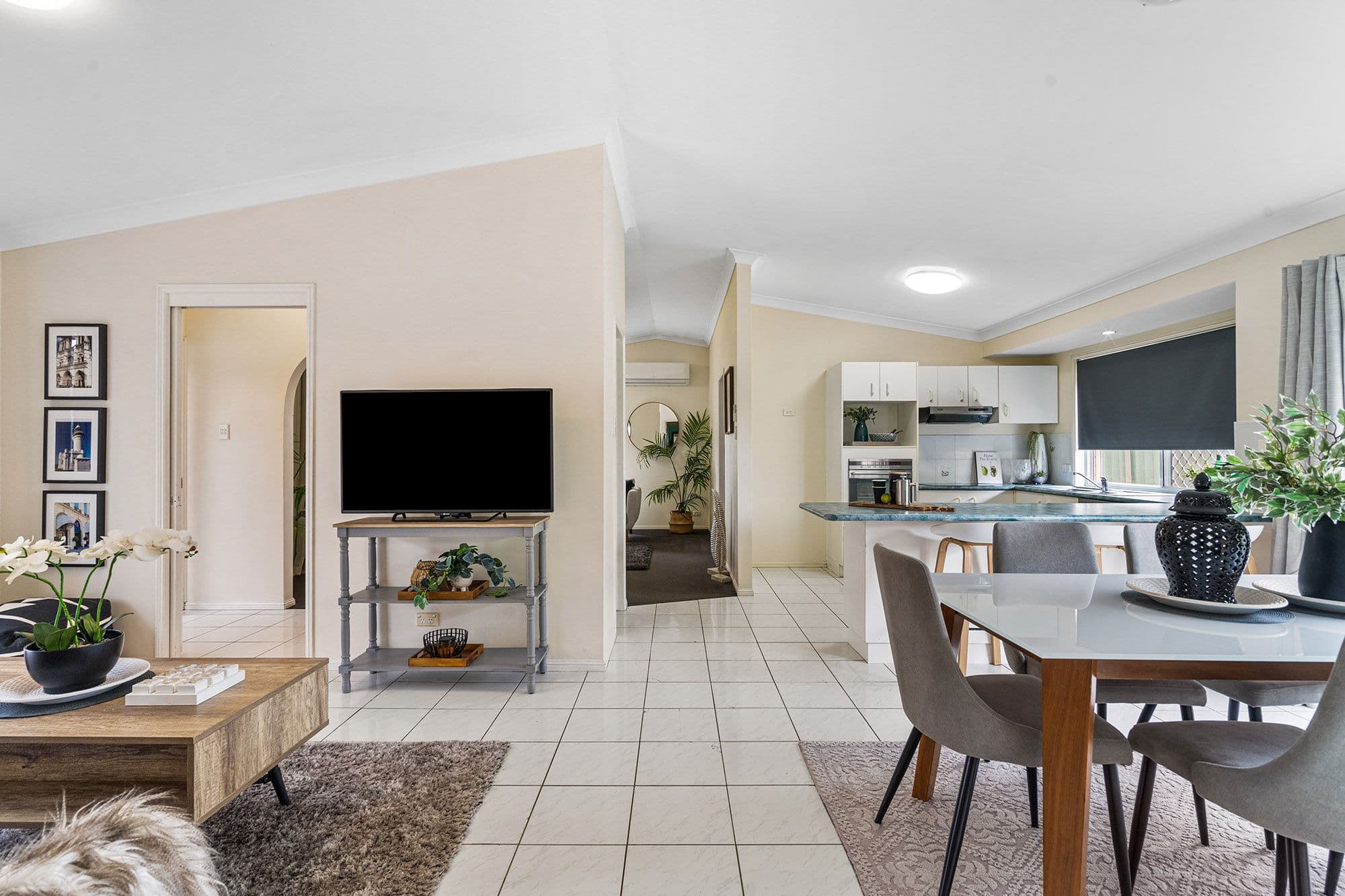 24 Hurlstone Street, Wishart QLD 4122, Wishart - Thumbnail 2