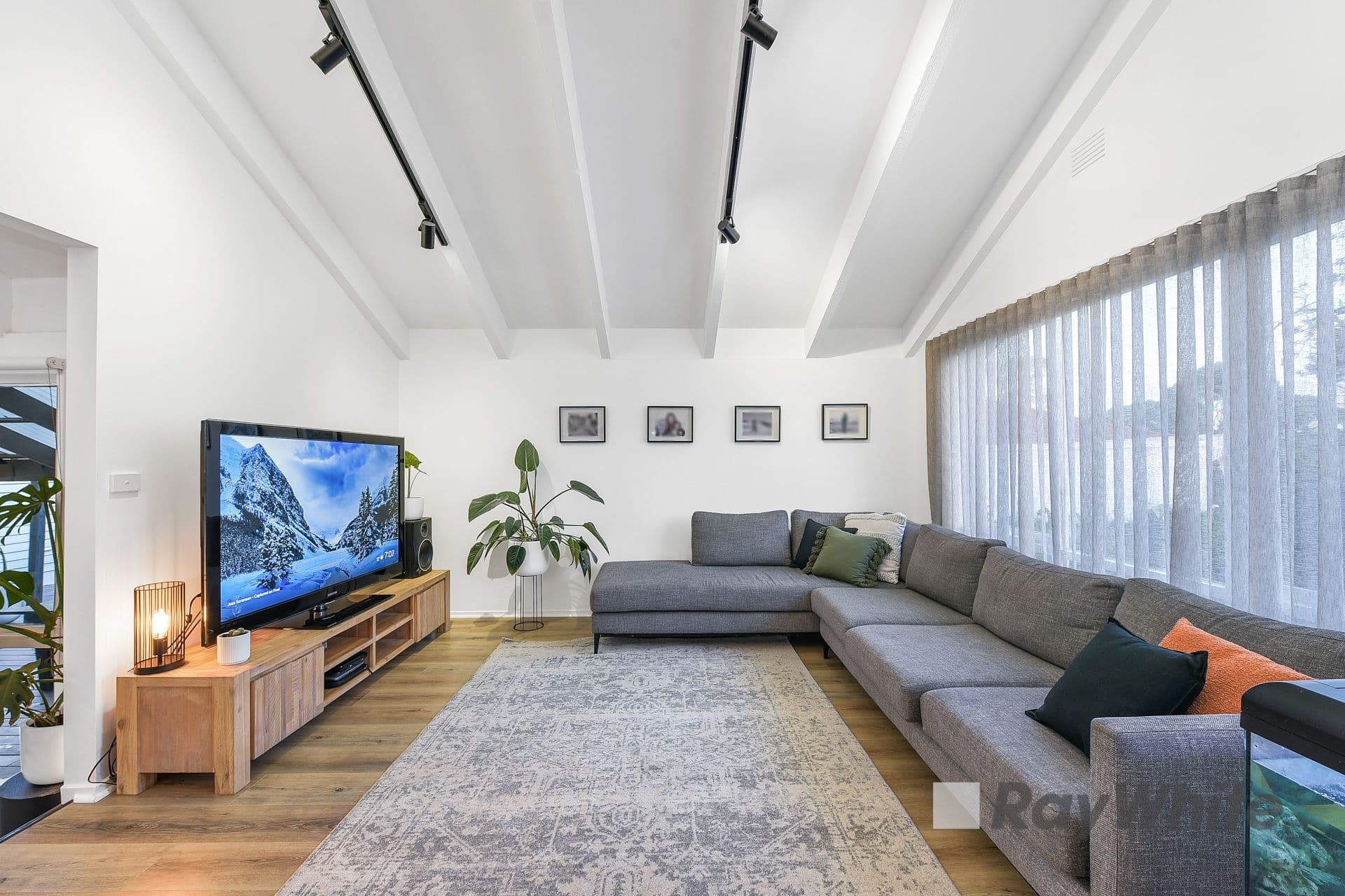 8 Costello Court, Endeavour Hills VIC 3802, Endeavour Hills - Thumbnail 3