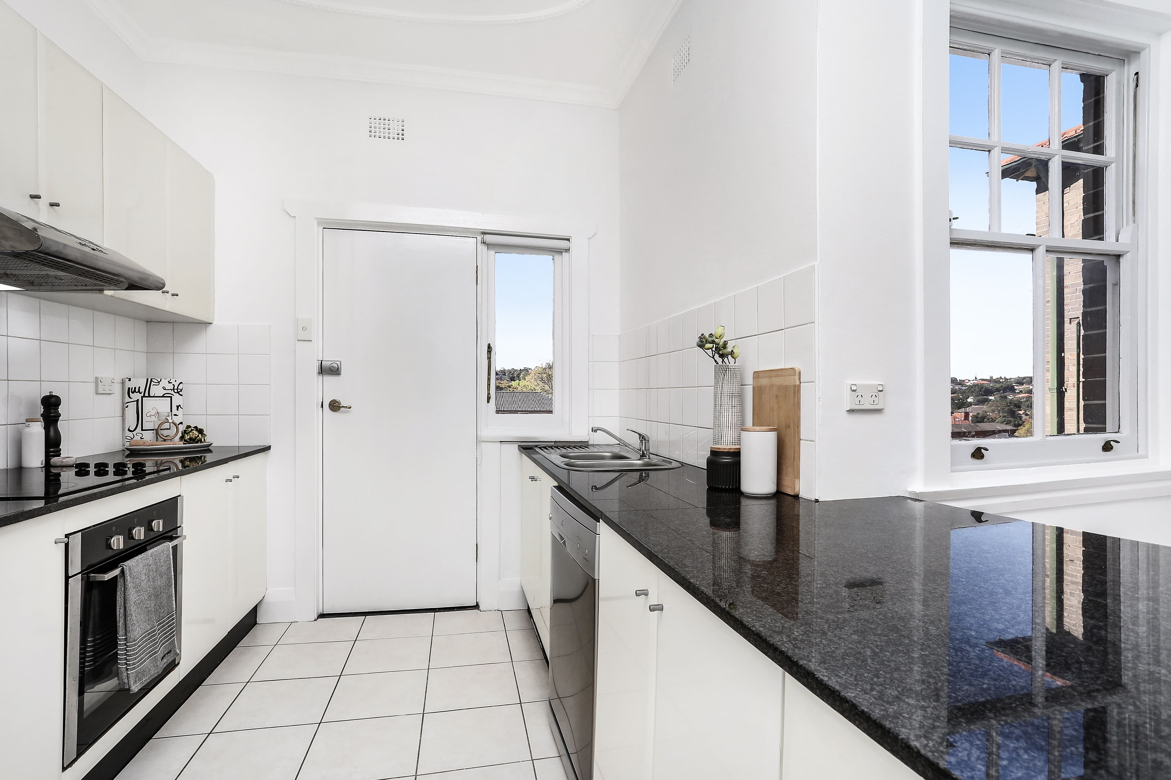 48 Coogee Bay Road, Randwick NSW 2031, Randwick - Thumbnail 4