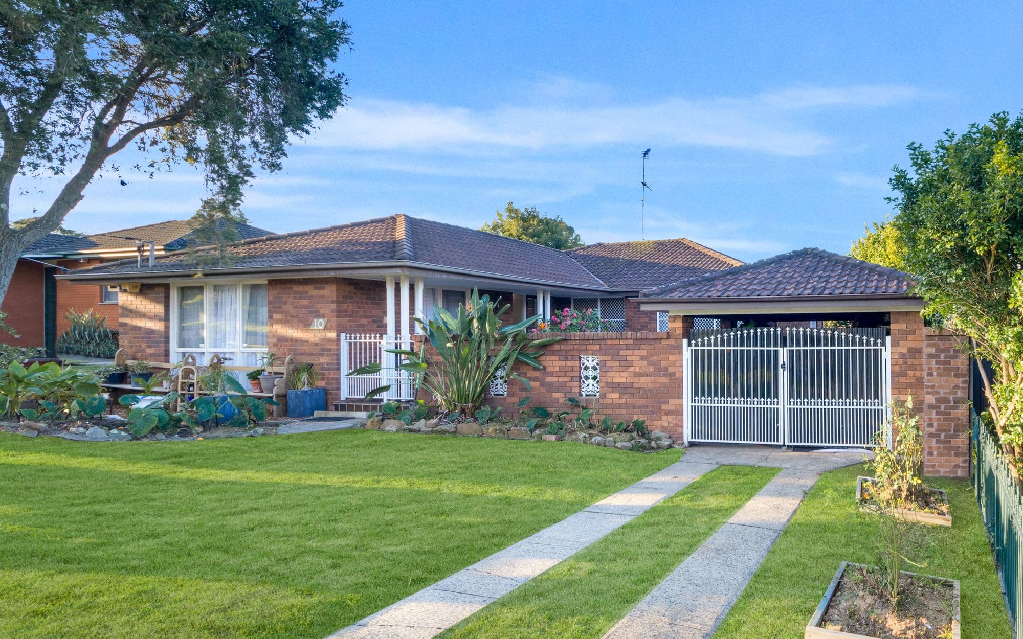 10 Richmond Crescent, Campbelltown NSW 2560, Campbelltown - Image 1