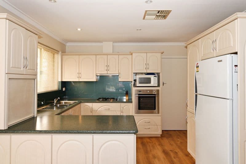 77 Treave Street, CLOVERDALE WA 6105, Cloverdale - Thumbnail 2