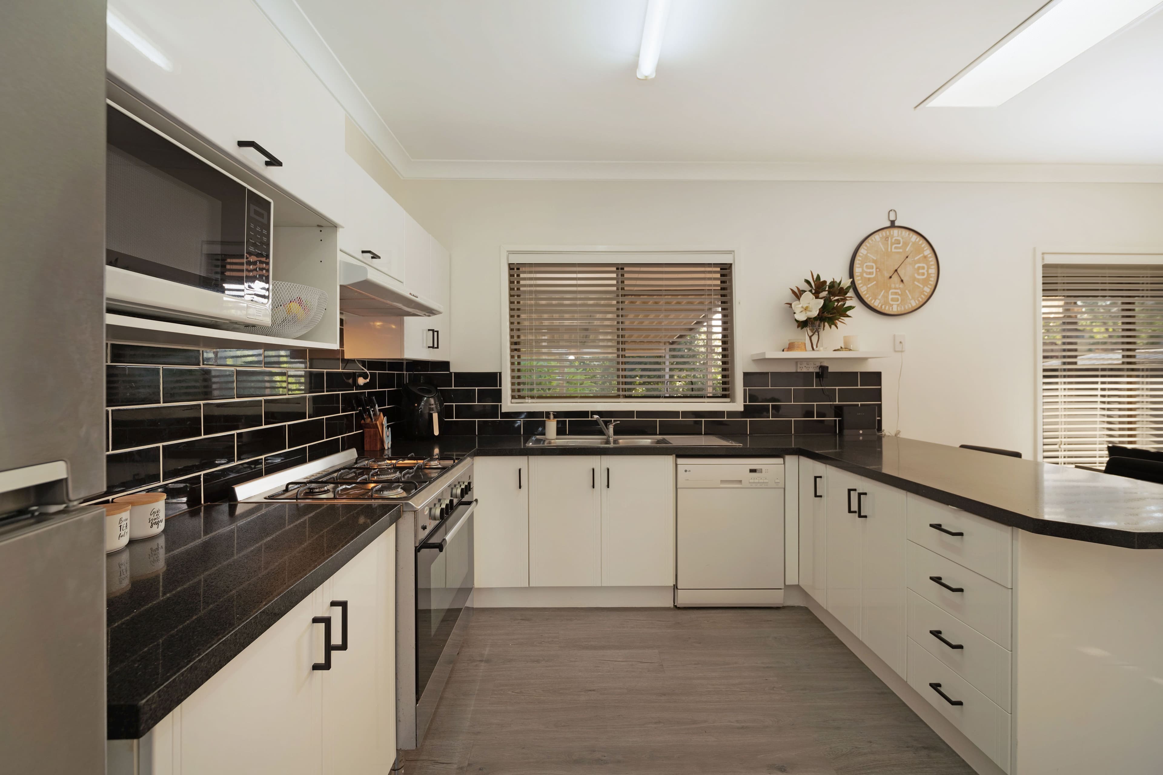 20 Nicolena Crescent, Rutherford NSW 2320, Rutherford - Thumbnail 3