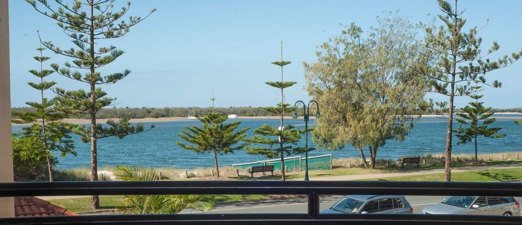 454 MARINE Parade, Biggera Waters QLD 4216, Biggera Waters - Thumbnail 2