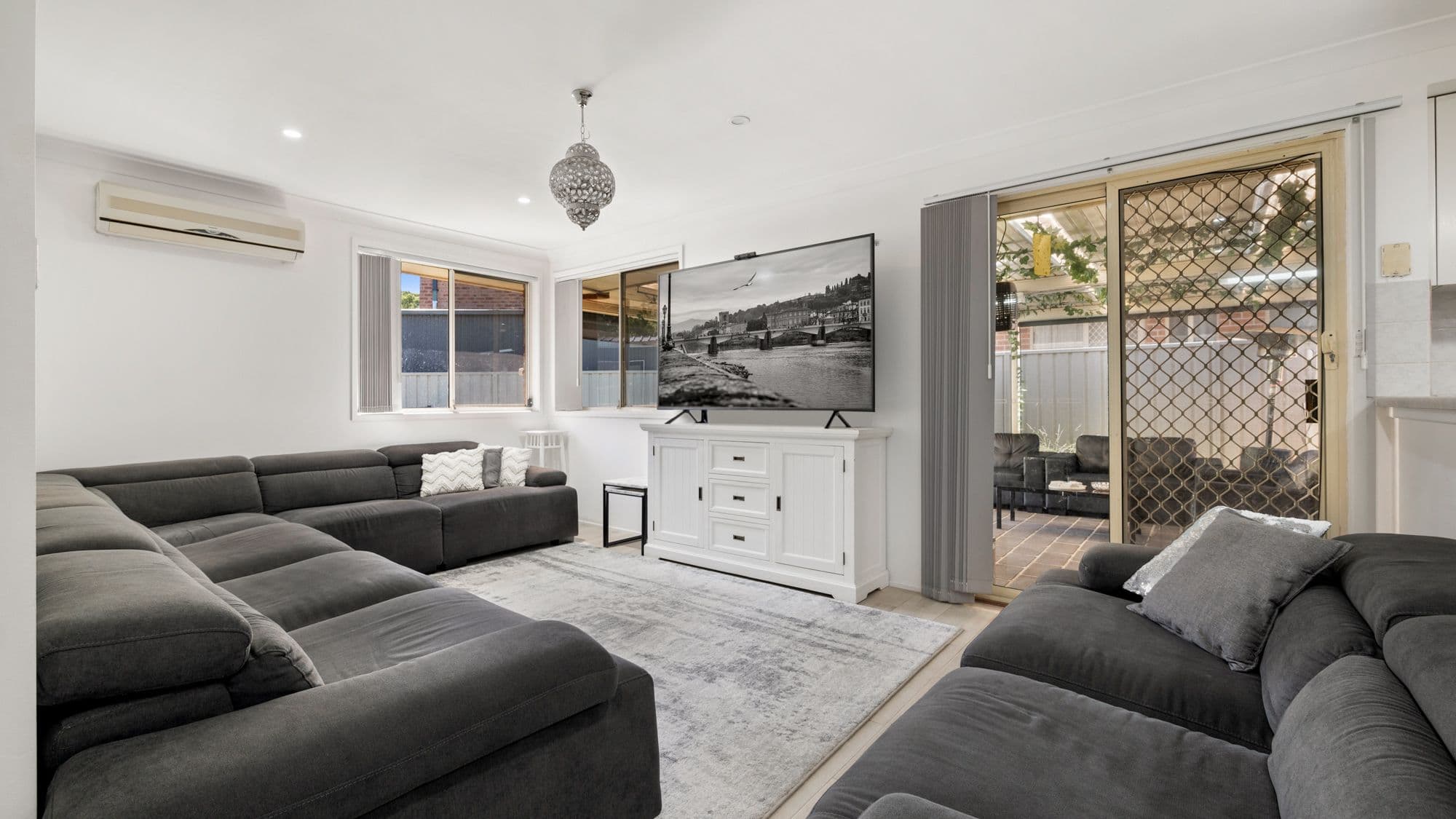 11 Withnell Crescent, St Helens Park NSW 2560, St Helens Park - Thumbnail 4