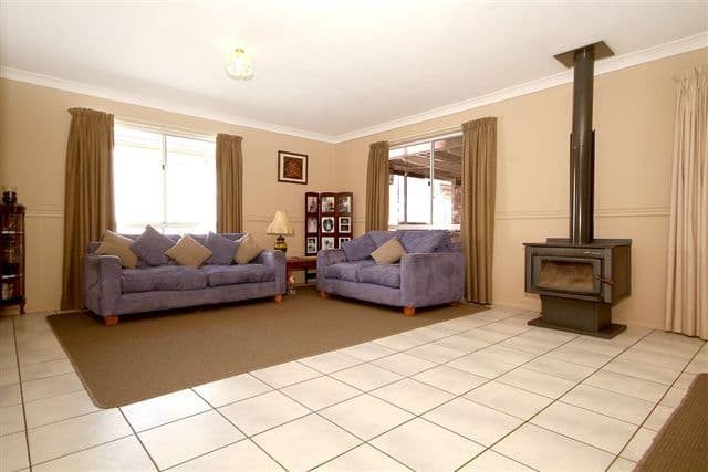 18  Strathconan Drive, GLENVALE QLD 4350, Glenvale - Thumbnail 4