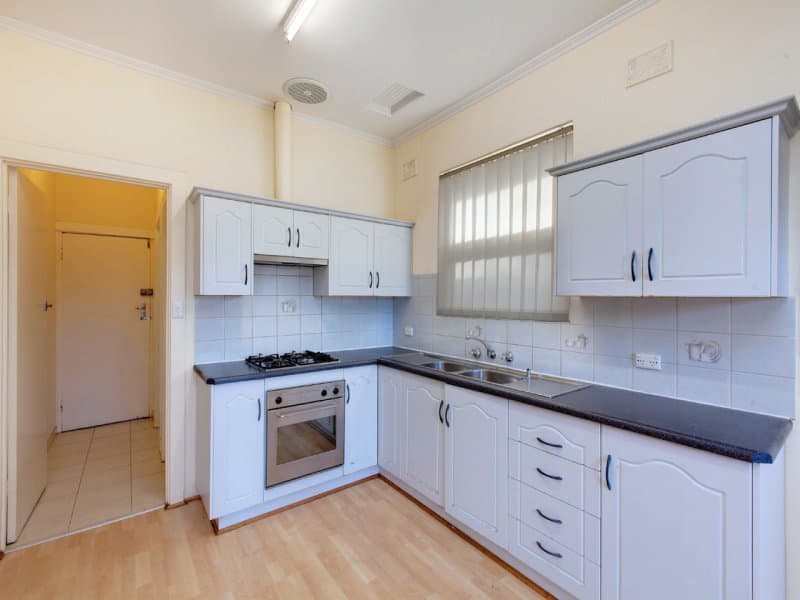 18 Johnstone Road, Oaklands Park - Thumbnail 2