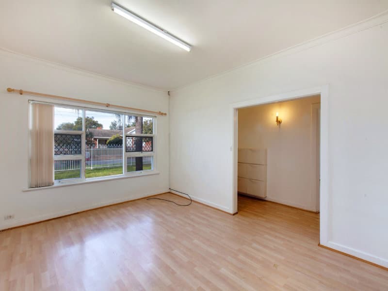 18 Johnstone Road, Oaklands Park - Thumbnail 4