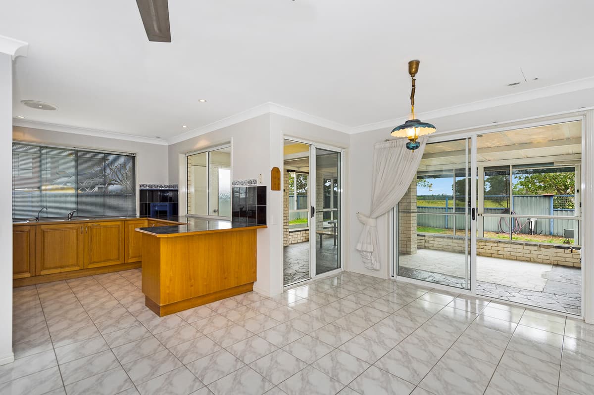 21 The Esplanade, Jacobs Well QLD 4208, Jacobs Well - Thumbnail 2