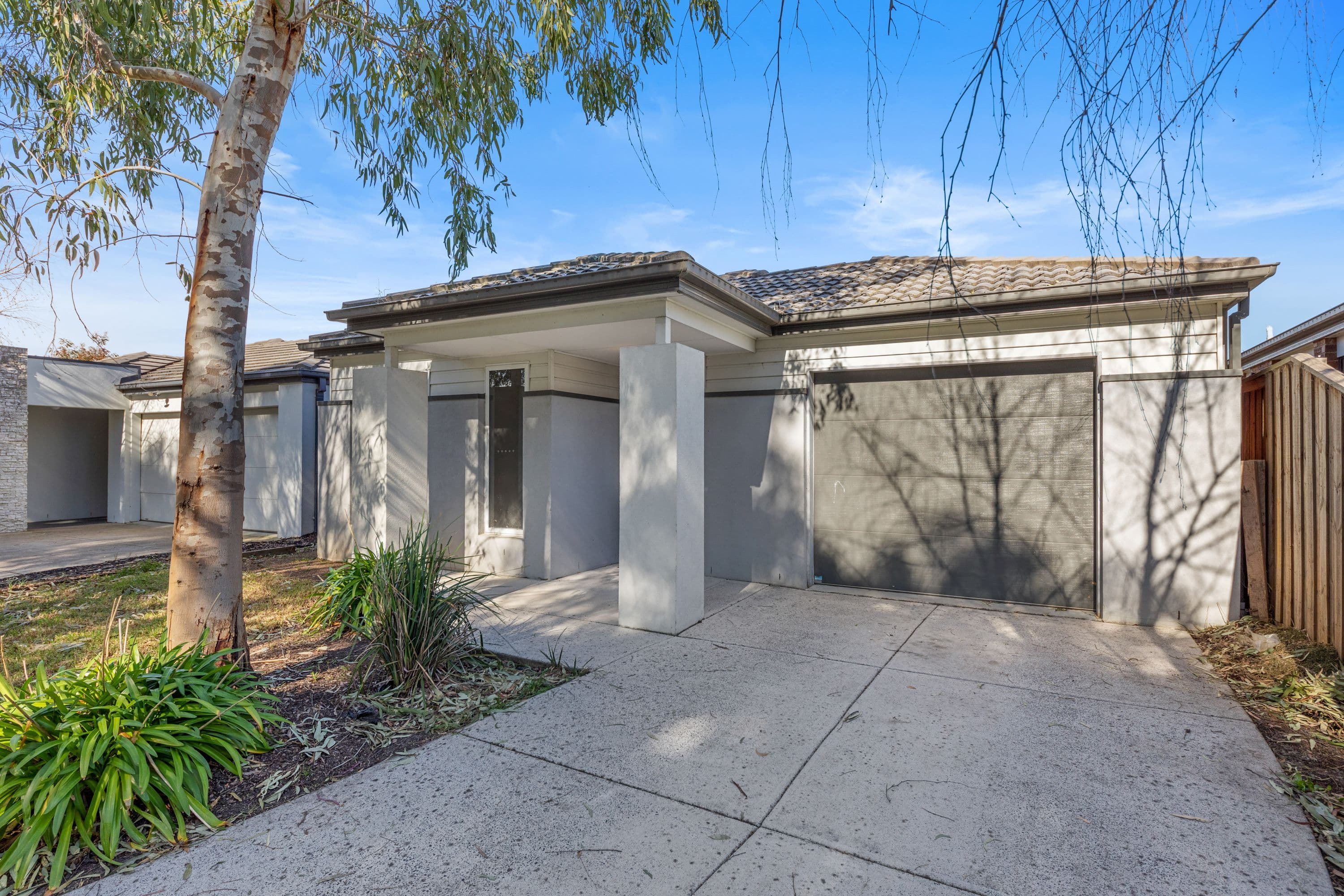 20 Glenvista Road, Pakenham VIC 3810, Pakenham - Thumbnail 2