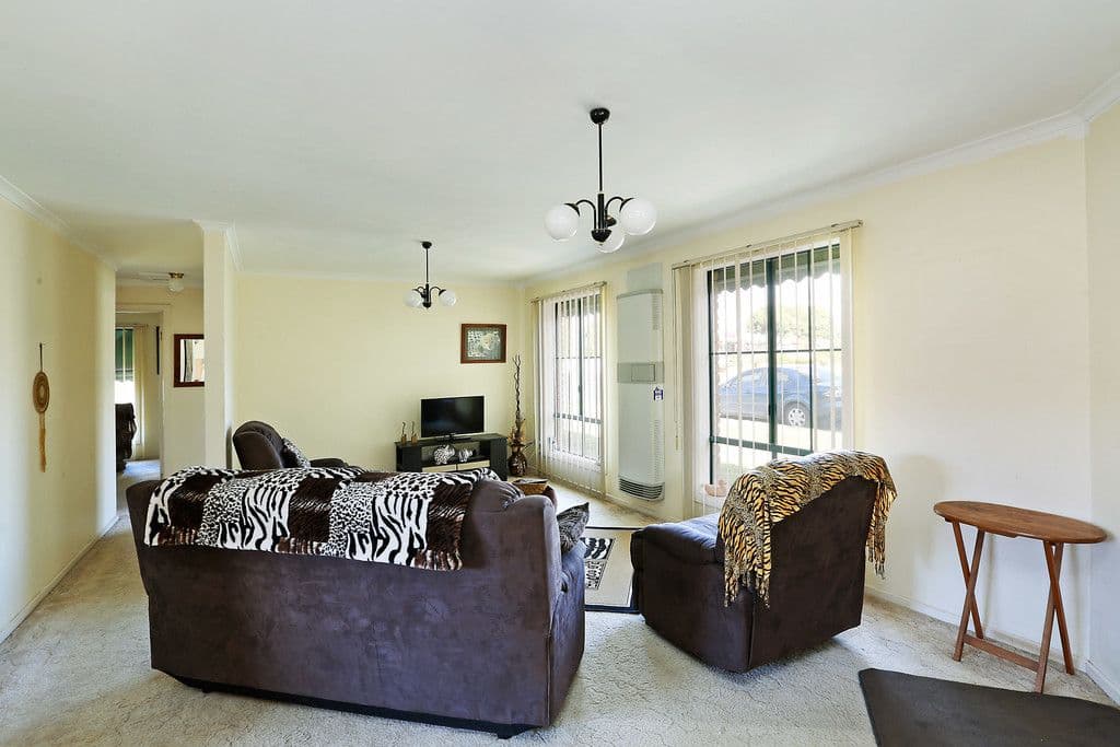 18 Jasmine Street, Bell Park VIC 3215, Bell Park - Thumbnail 2