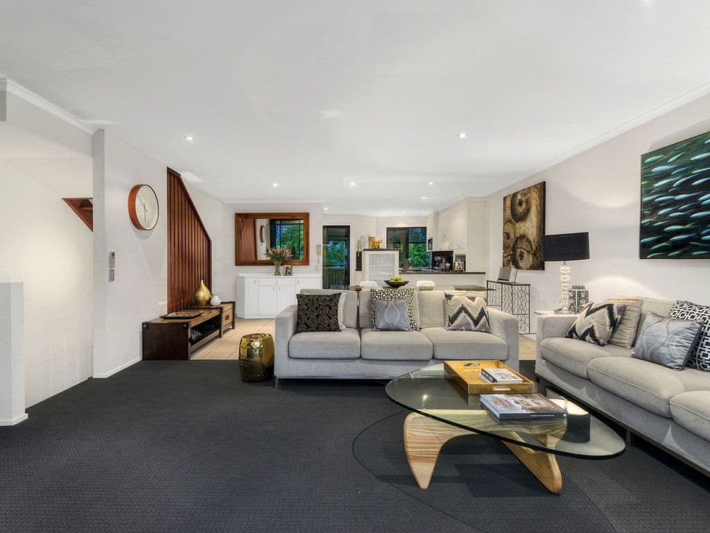 37 Thornbury Street, Spring Hill QLD 4000, Spring Hill - Thumbnail 2